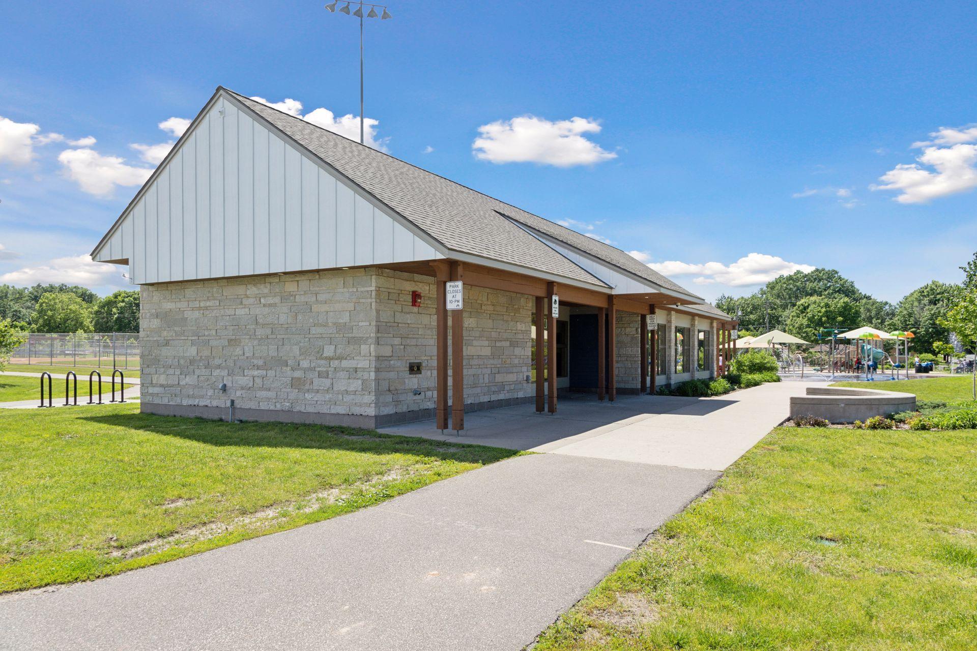 View of Residential at 180 Westchester Drive, West Saint Paul MN 55118, West Saint Paul (59 of 67) - Mike Wilen | Minnesota Team Real Estate