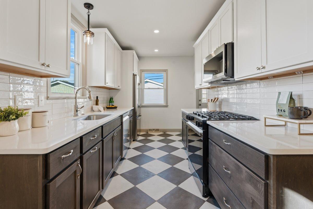 View of Residential at 4220 Utica Avenue, Saint Louis Park MN 55416, Saint Louis Park (18 of 64) - Mike Wilen | Minnesota Team Real Estate