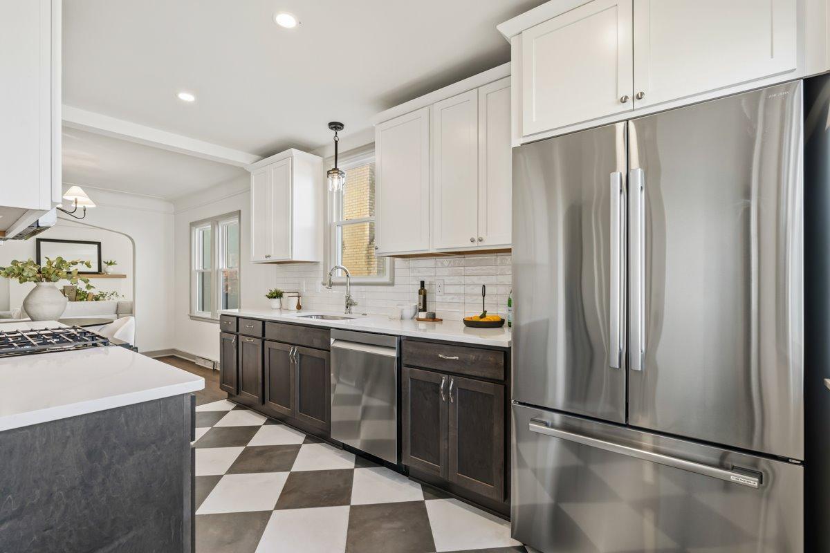 View of Residential at 4220 Utica Avenue, Saint Louis Park MN 55416, Saint Louis Park (21 of 64) - Mike Wilen | Minnesota Team Real Estate