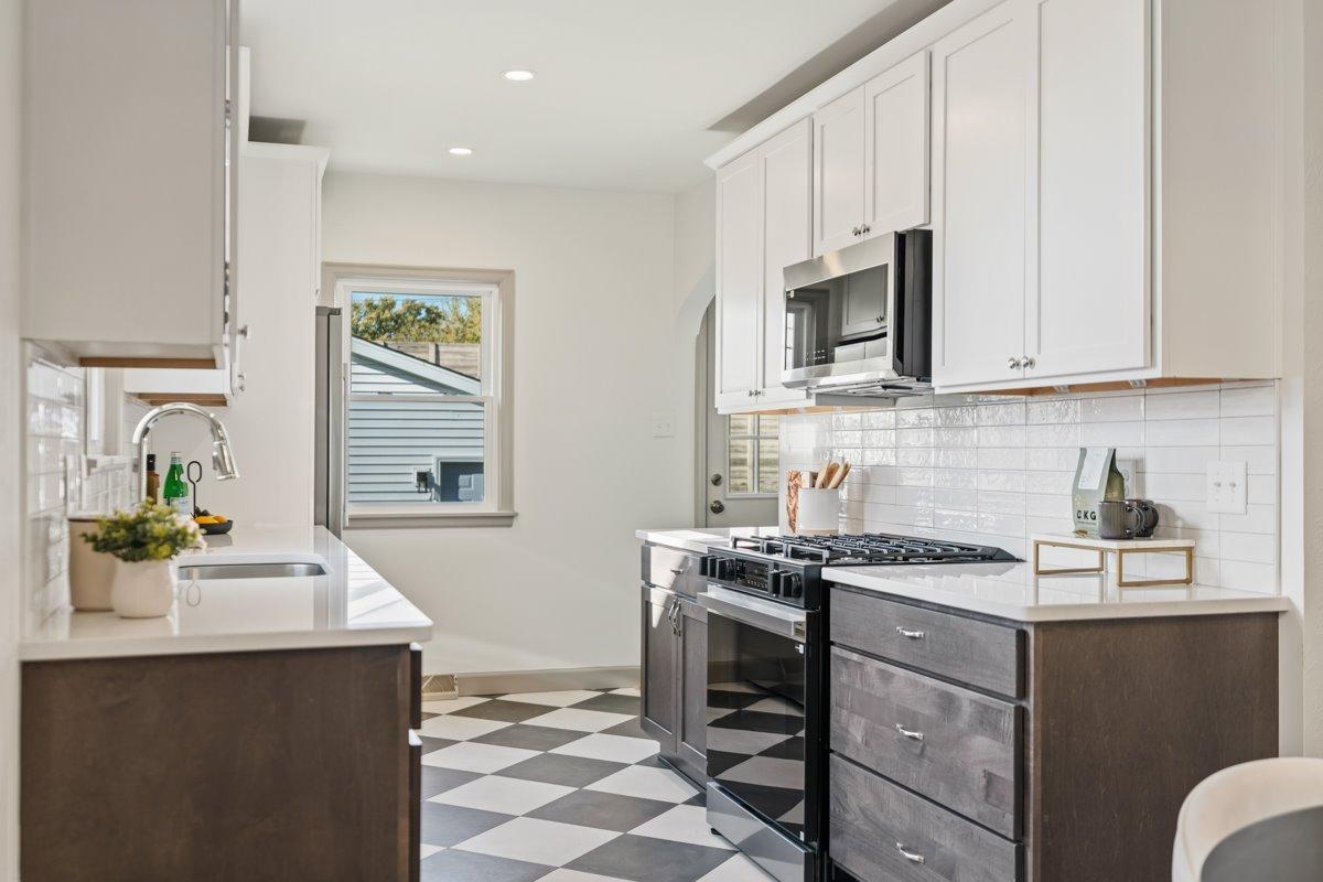 View of Residential at 4220 Utica Avenue, Saint Louis Park MN 55416, Saint Louis Park (24 of 64) - Mike Wilen | Minnesota Team Real Estate