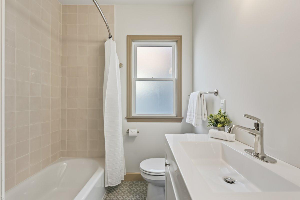 View of Residential at 4220 Utica Avenue, Saint Louis Park MN 55416, Saint Louis Park (26 of 64) - Mike Wilen | Minnesota Team Real Estate