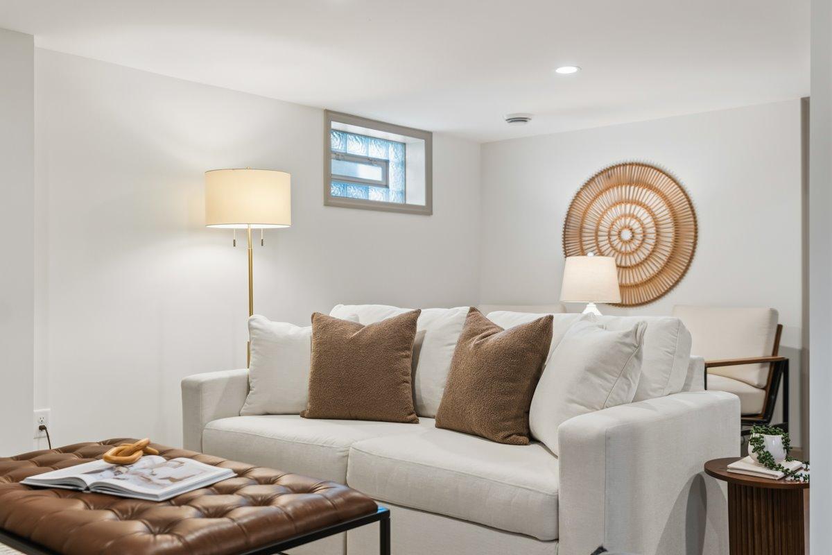 View of Residential at 4220 Utica Avenue, Saint Louis Park MN 55416, Saint Louis Park (44 of 64) - Mike Wilen | Minnesota Team Real Estate
