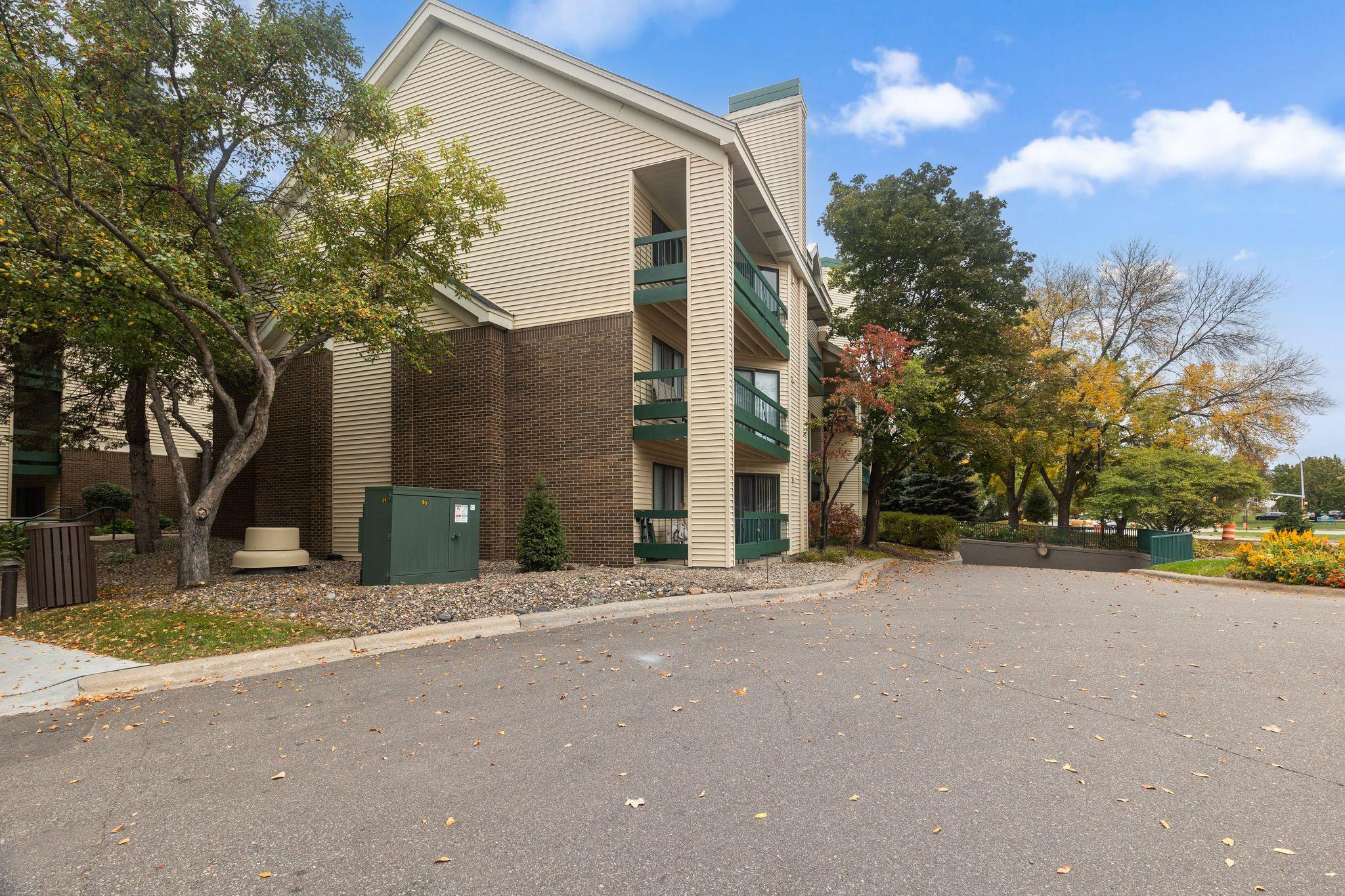 View of Residential at 7602 York Avenue #7111, Edina MN 55435, Edina (2 of 24) - Mike Wilen | Minnesota Team Real Estate