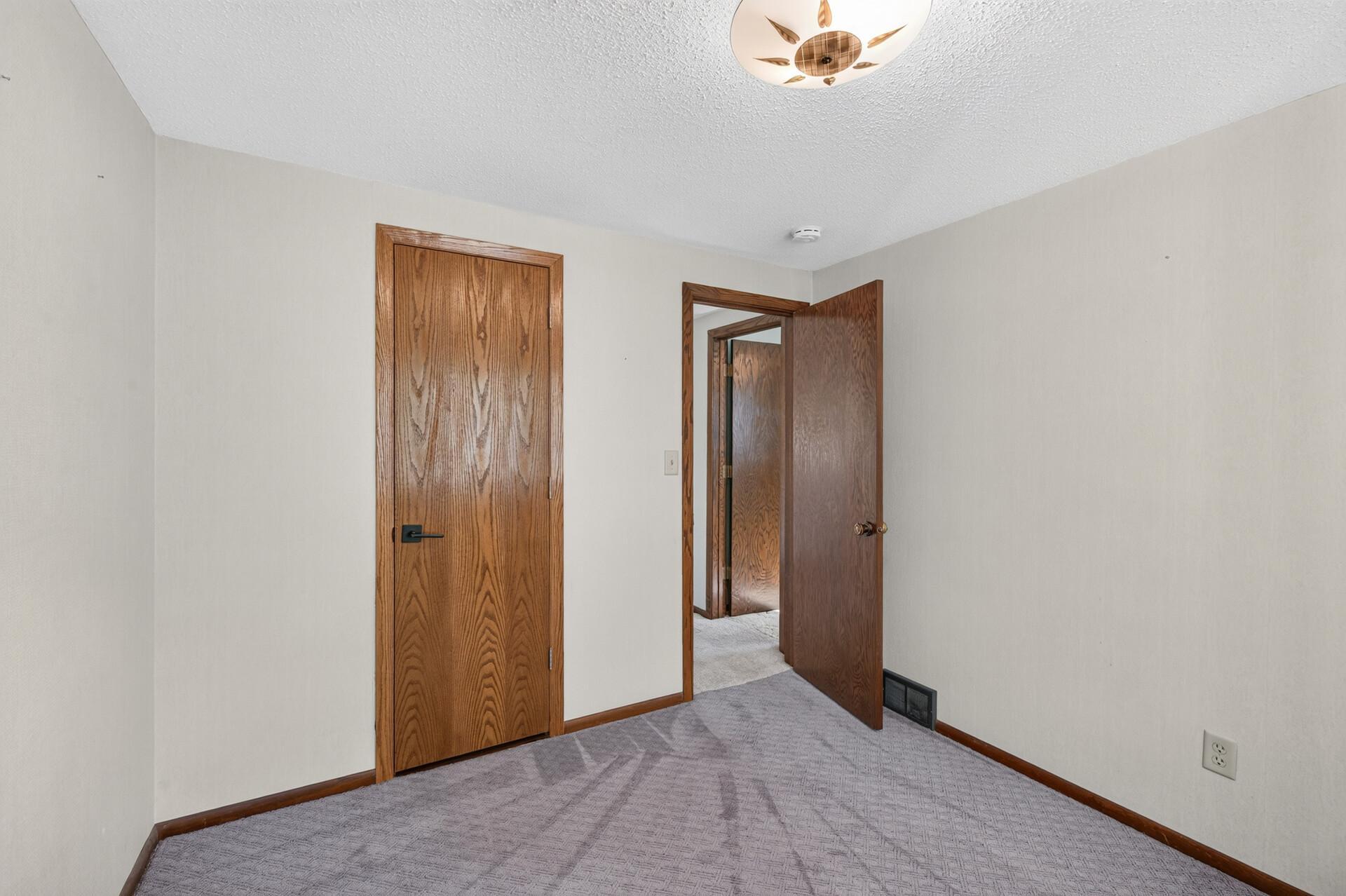 View of Residential at 2621 Mcknight Road, North Saint Paul MN 55109, North Saint Paul (20 of 30) - Mike Wilen | Minnesota Team Real Estate