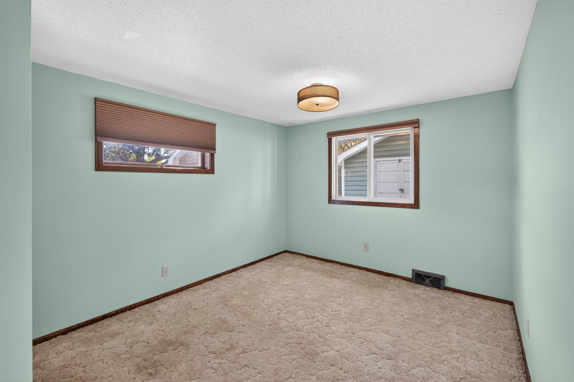 View of Residential at 2621 Mcknight Road, North Saint Paul MN 55109, North Saint Paul (17 of 30) - Mike Wilen | Minnesota Team Real Estate