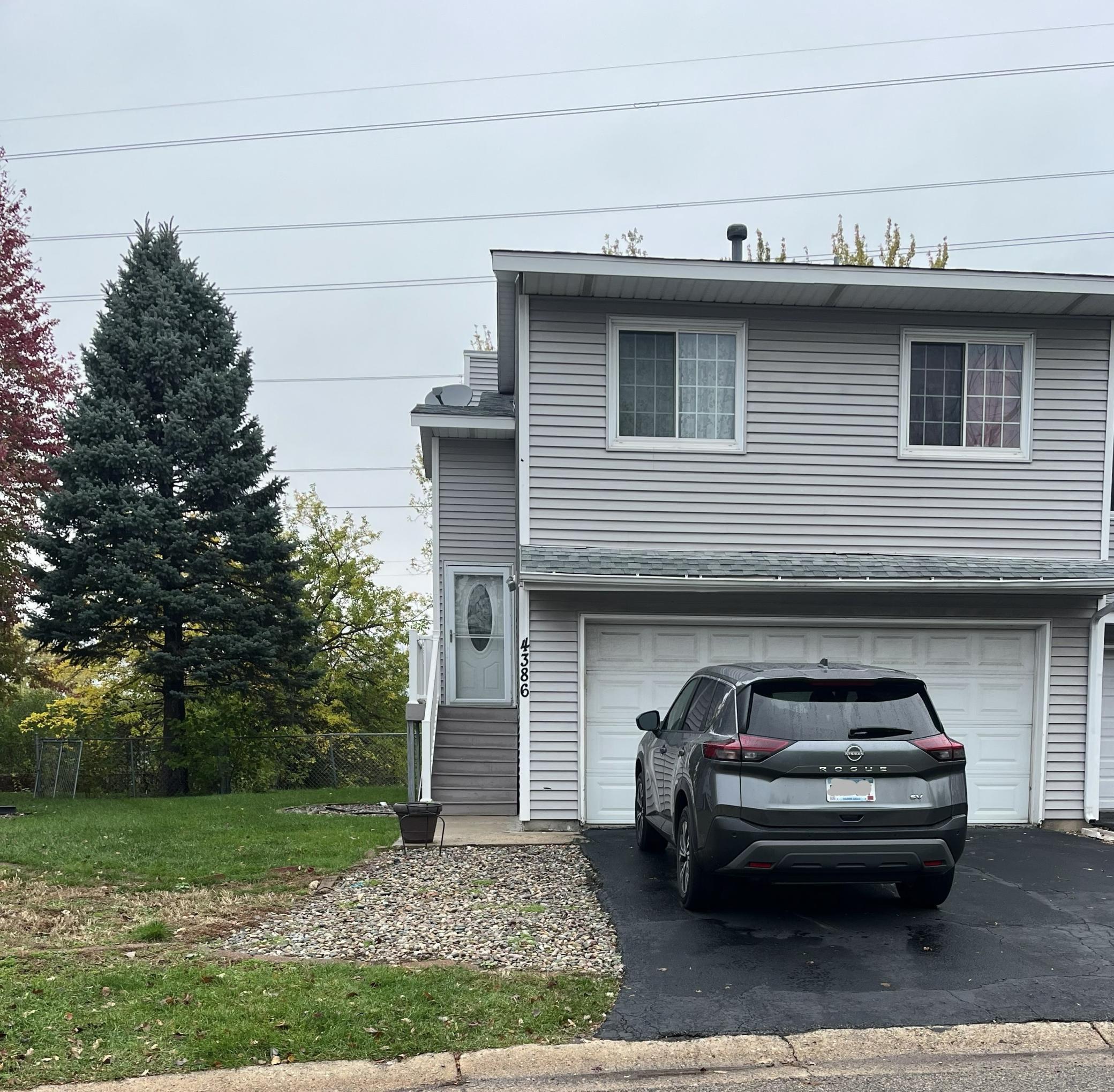 View of Twin Home at 4386 Cinnamon Ridge Trail, Eagan - Mike Wilen | Minnesota Team Real Estate