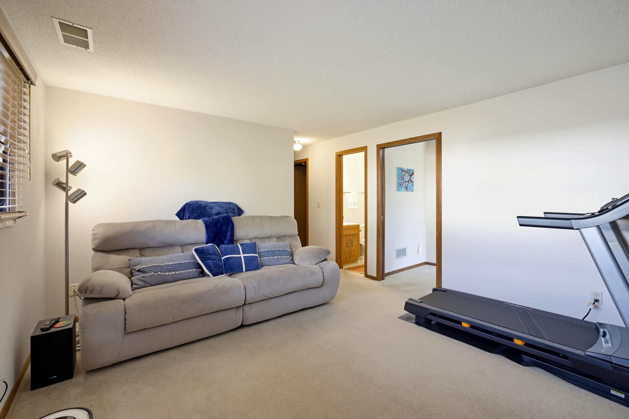View of Residential at 5593 Donegal Drive, Shoreview MN 55126, Shoreview (22 of 27) - Mike Wilen | Minnesota Team Real Estate