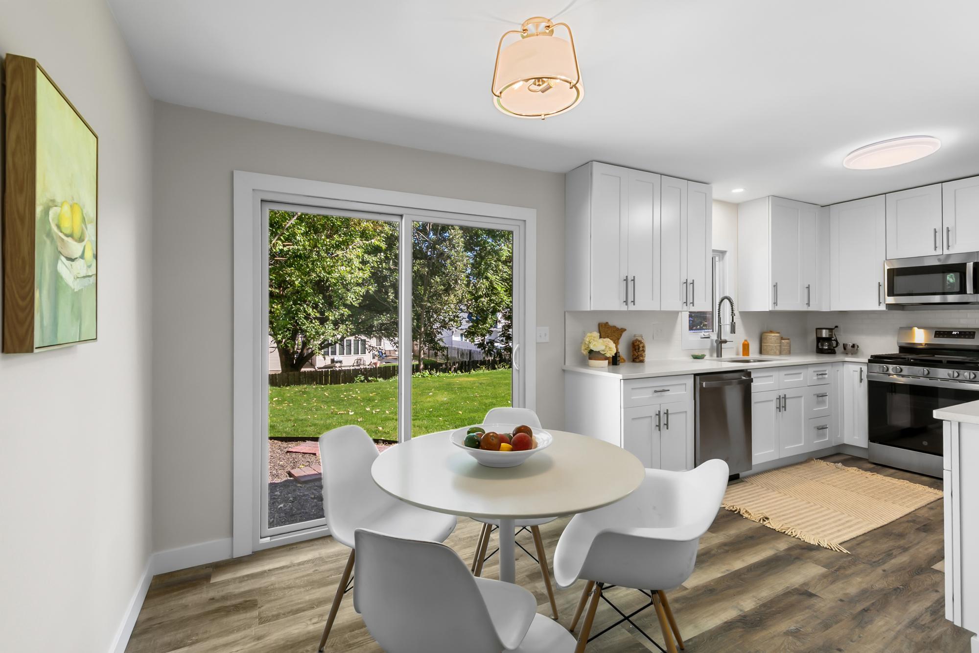 View of Residential at 2566 Beacon Street, Roseville MN 55113, Roseville (14 of 27) - Mike Wilen | Minnesota Team Real Estate