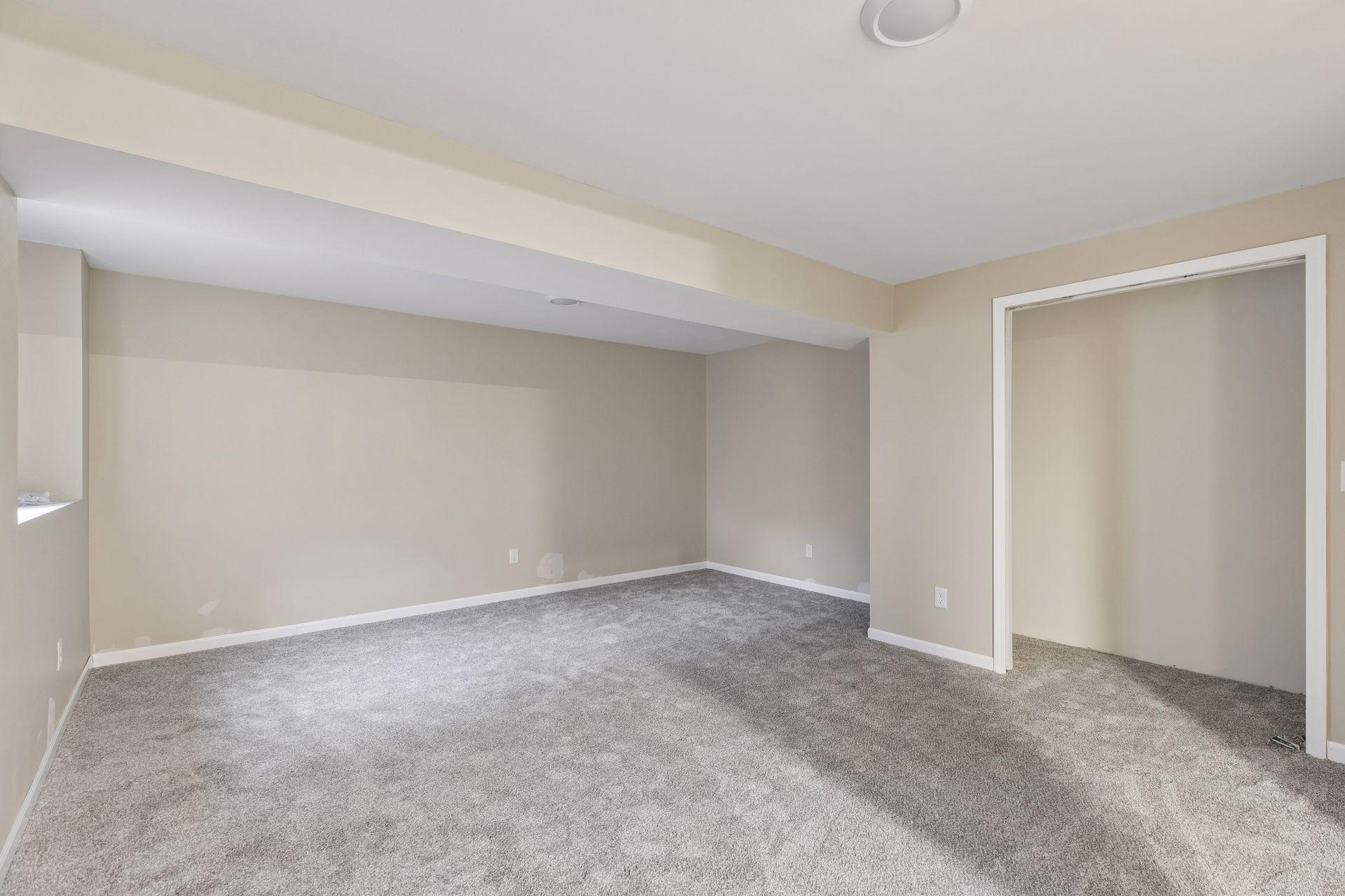 View of Residential at 6533 Wyoming Avenue, Brooklyn Park MN 55428, Brooklyn Park (33 of 70) - Mike Wilen | Minnesota Team Real Estate
