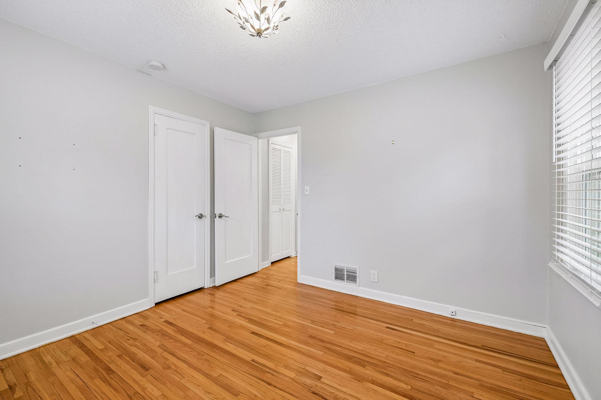 View of Residential at 3328 Alabama Avenue, Saint Louis Park MN 55416, Saint Louis Park (83 of 105) - Mike Wilen | Minnesota Team Real Estate