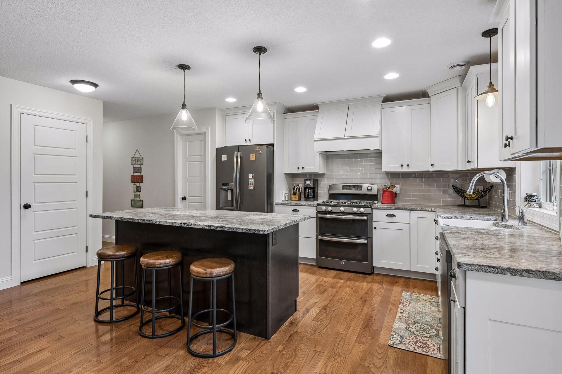 View of Residential at 3328 Alabama Avenue, Saint Louis Park MN 55416, Saint Louis Park (22 of 105) - Mike Wilen | Minnesota Team Real Estate