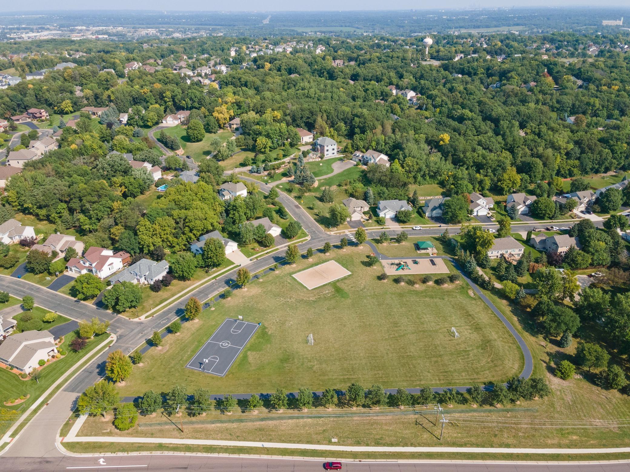 View of Residential at 8924 Heatherton Ridge Drive, Savage MN 55378, Savage (49 of 53) - Mike Wilen | Minnesota Team Real Estate
