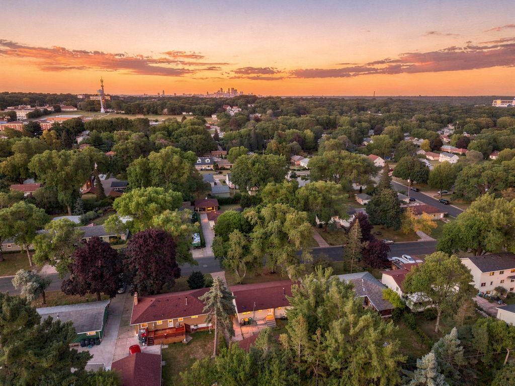 View of Residential at 725 50 1/2 Avenue, Columbia Heights MN 55421, Columbia Heights (45 of 46) - Mike Wilen | Minnesota Team Real Estate