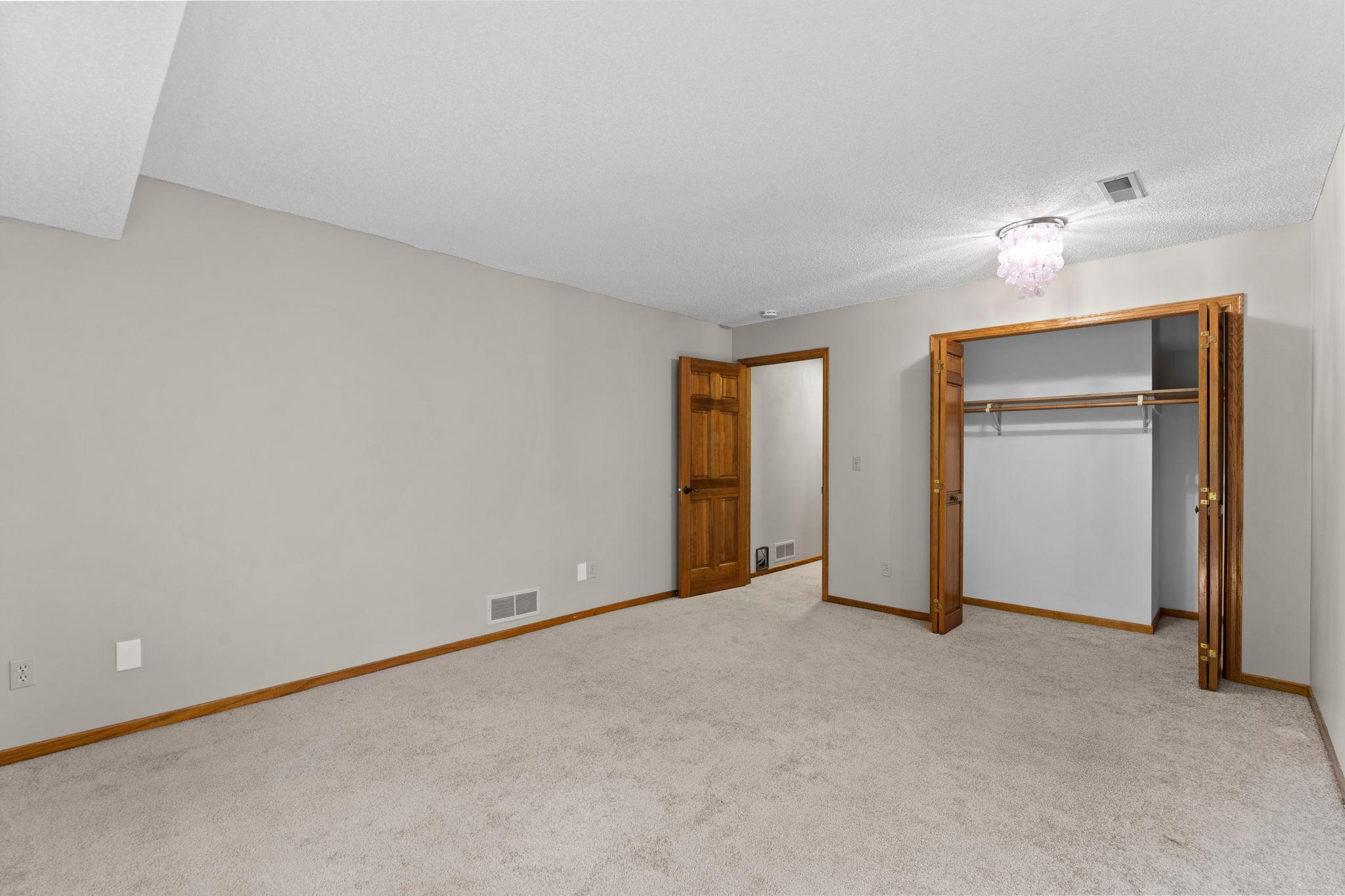 View of Residential at 4640 Parkcliff Drive, Eagan MN 55123, Eagan (60 of 88) - Mike Wilen | Minnesota Team Real Estate