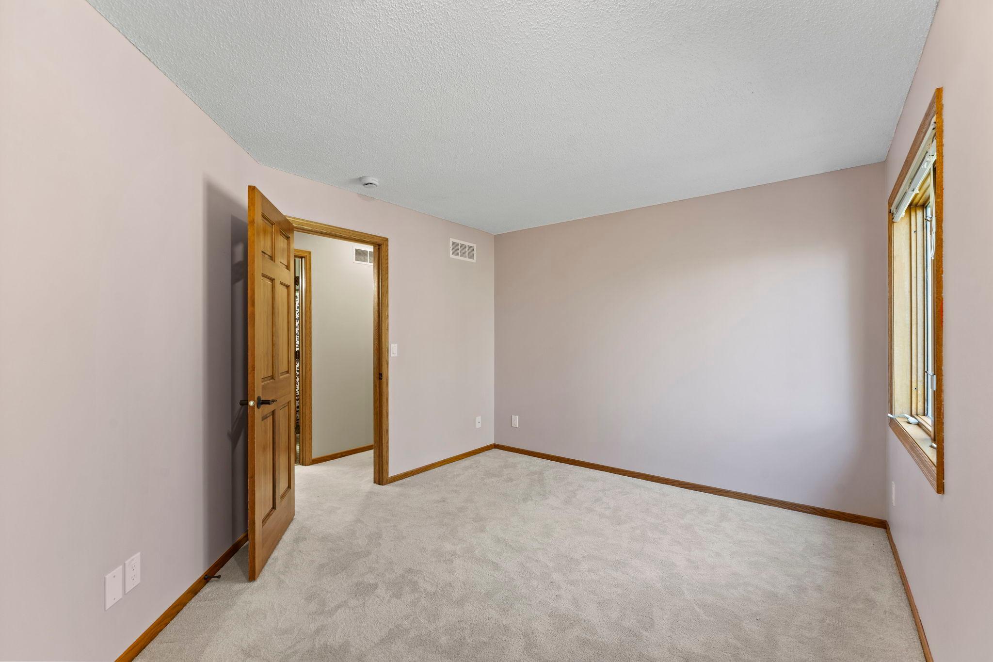 View of Residential at 4640 Parkcliff Drive, Eagan MN 55123, Eagan (47 of 88) - Mike Wilen | Minnesota Team Real Estate