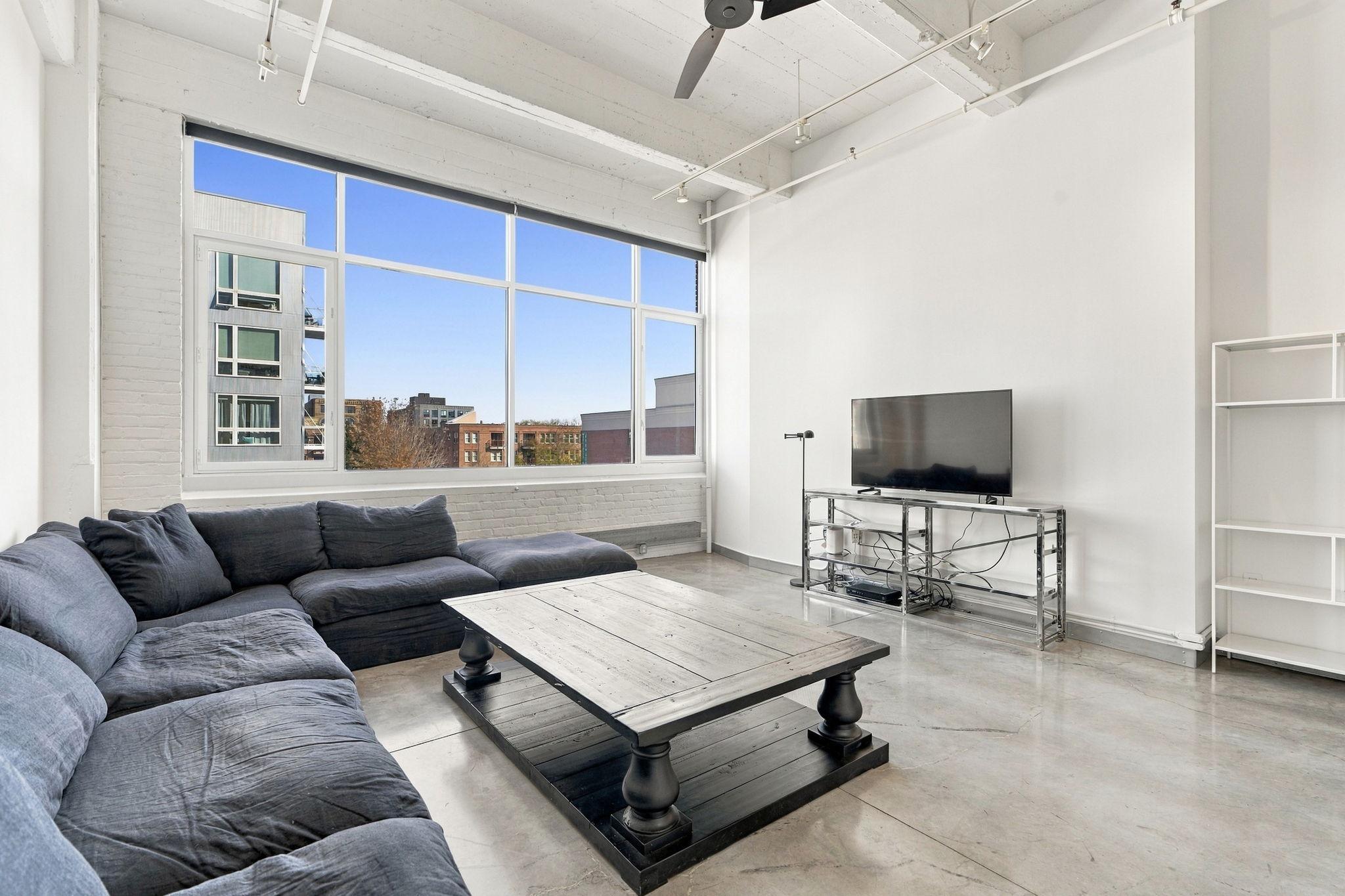 View of (CC) High Rise (4+ Levels) at 700 Washington Avenue, Minneapolis - Mike Wilen | Minnesota Team Real Estate