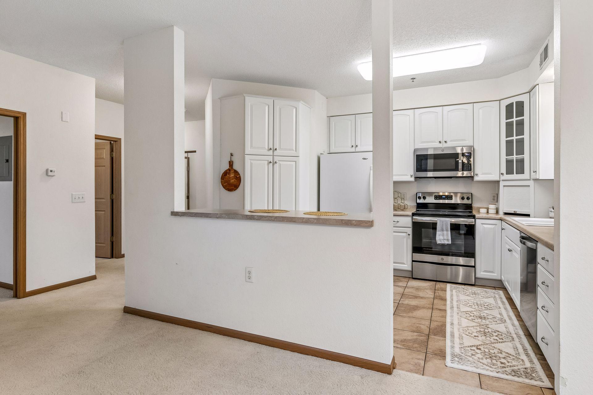View of Residential at 15001 Burnhaven Drive #120, Burnsville MN 55306, Burnsville (22 of 60) - Mike Wilen | Minnesota Team Real Estate