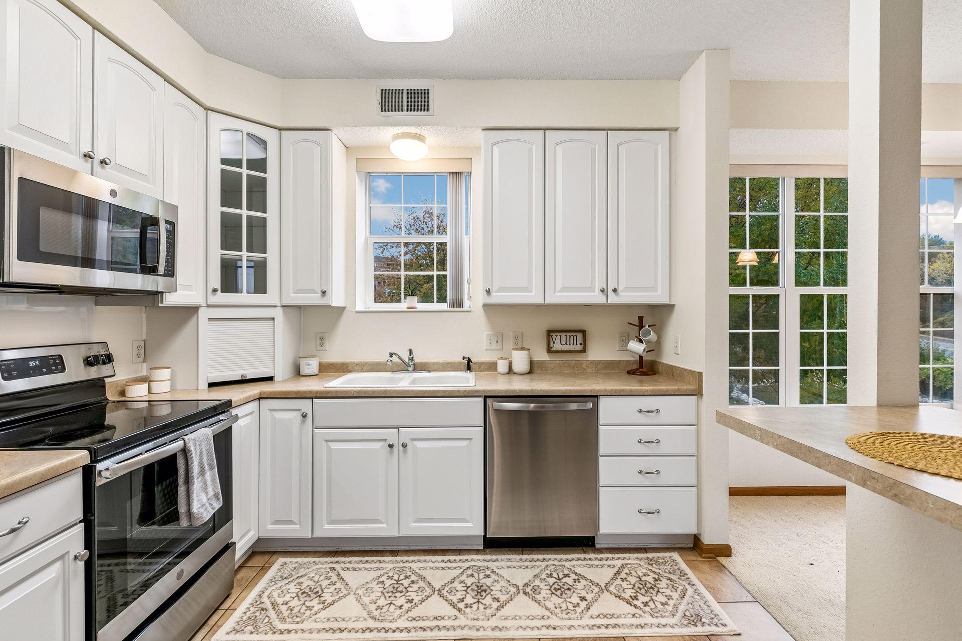 View of Residential at 15001 Burnhaven Drive #120, Burnsville MN 55306, Burnsville (19 of 60) - Mike Wilen | Minnesota Team Real Estate