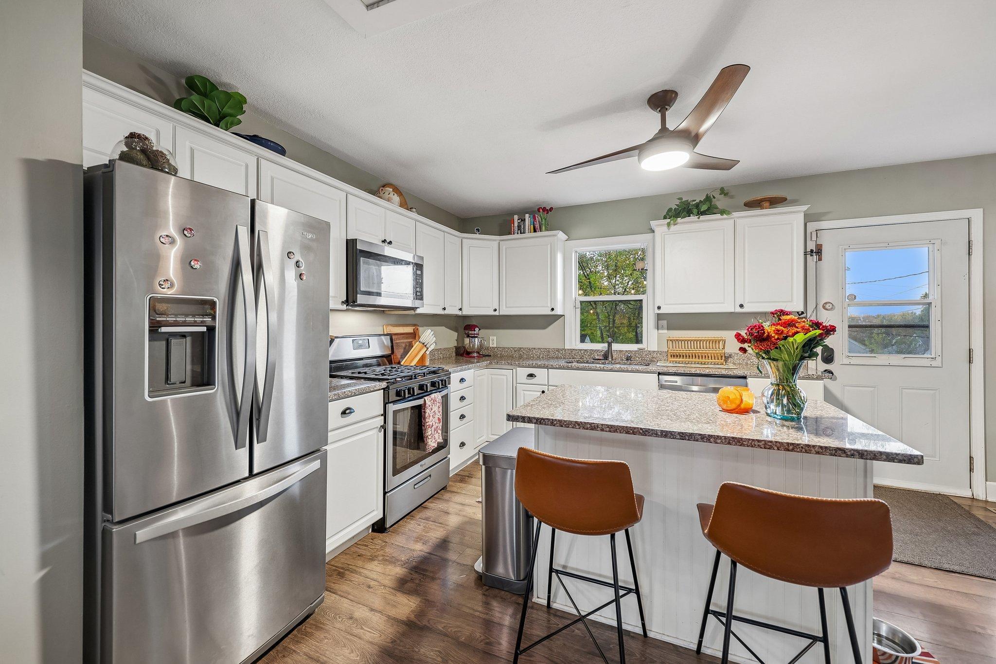 View of Residential at 199 Butler Avenue, West Saint Paul MN 55118, West Saint Paul (15 of 43) - Mike Wilen | Minnesota Team Real Estate