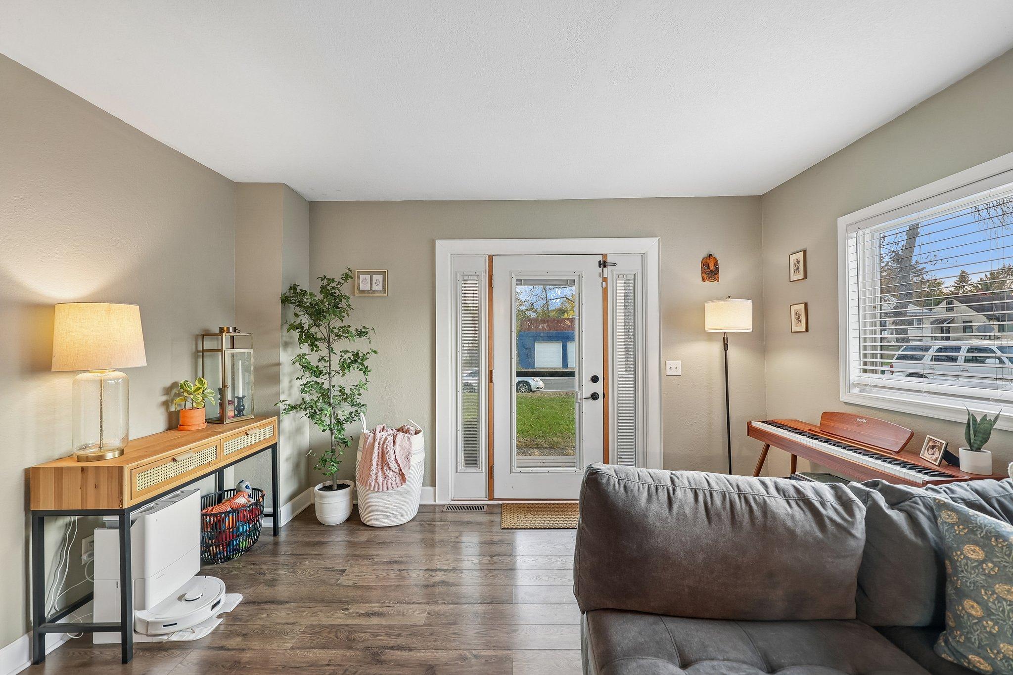 View of Residential at 199 Butler Avenue, West Saint Paul MN 55118, West Saint Paul (11 of 43) - Mike Wilen | Minnesota Team Real Estate