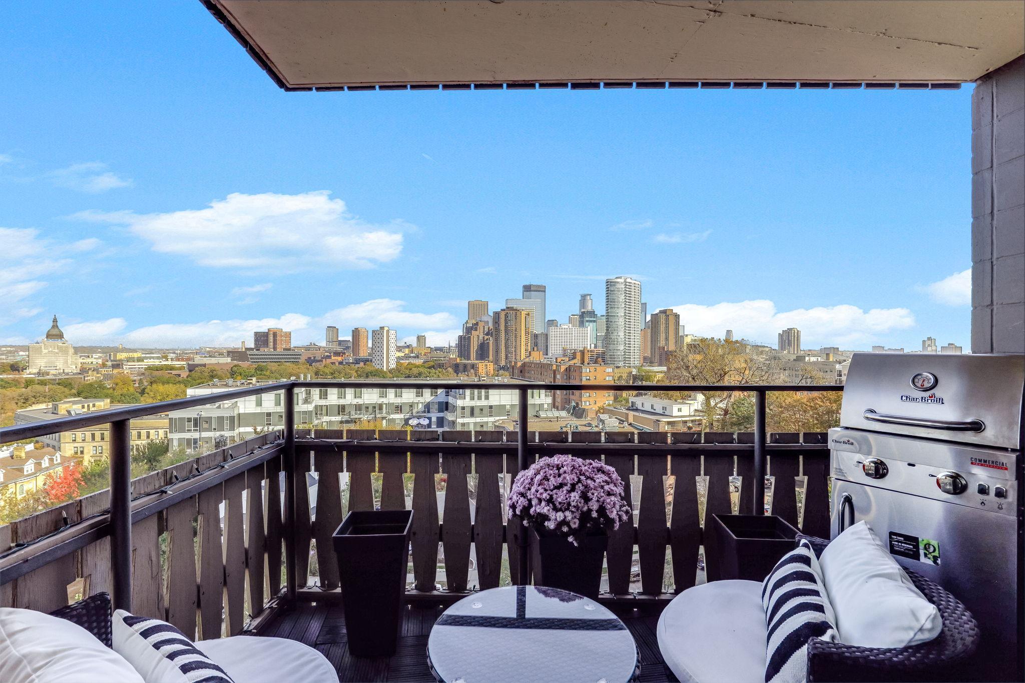 View of Residential at 410 Groveland Avenue #902, Minneapolis MN 55403, Minneapolis (10 of 41) - Mike Wilen | Minnesota Team Real Estate