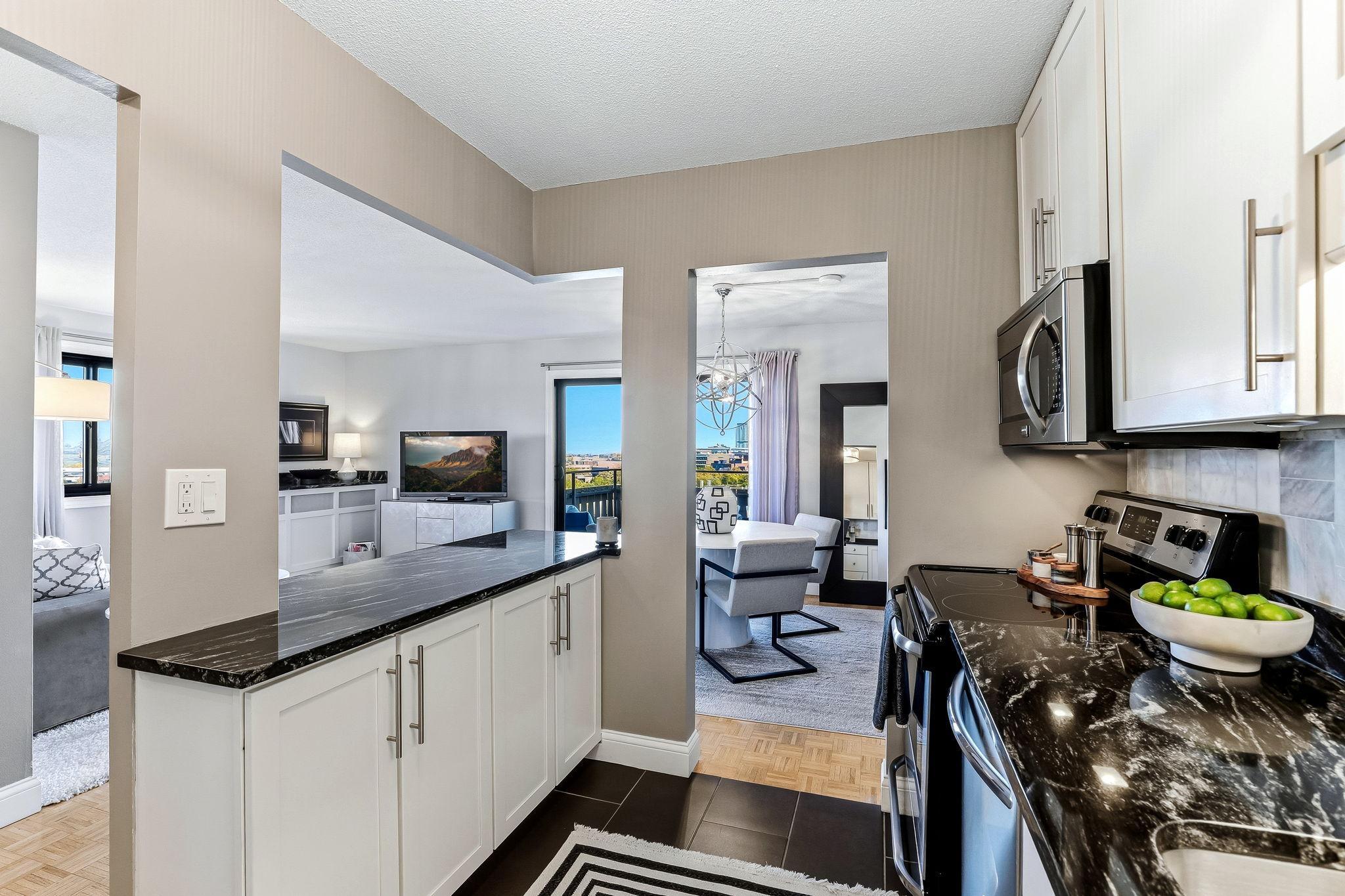 View of Residential at 410 Groveland Avenue #902, Minneapolis MN 55403, Minneapolis (8 of 41) - Mike Wilen | Minnesota Team Real Estate
