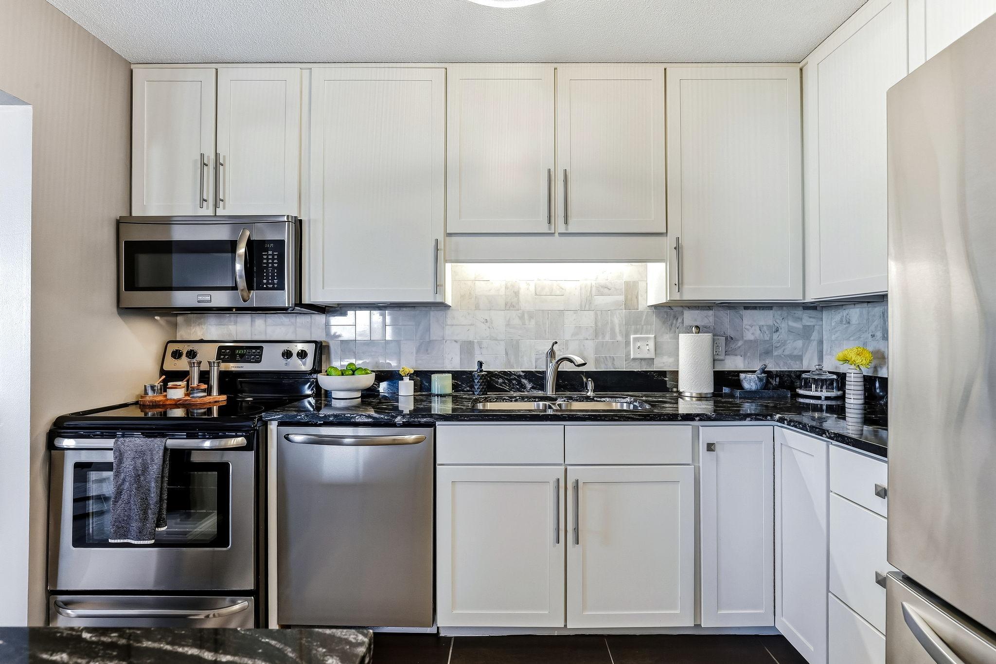 View of Residential at 410 Groveland Avenue #902, Minneapolis MN 55403, Minneapolis (7 of 41) - Mike Wilen | Minnesota Team Real Estate