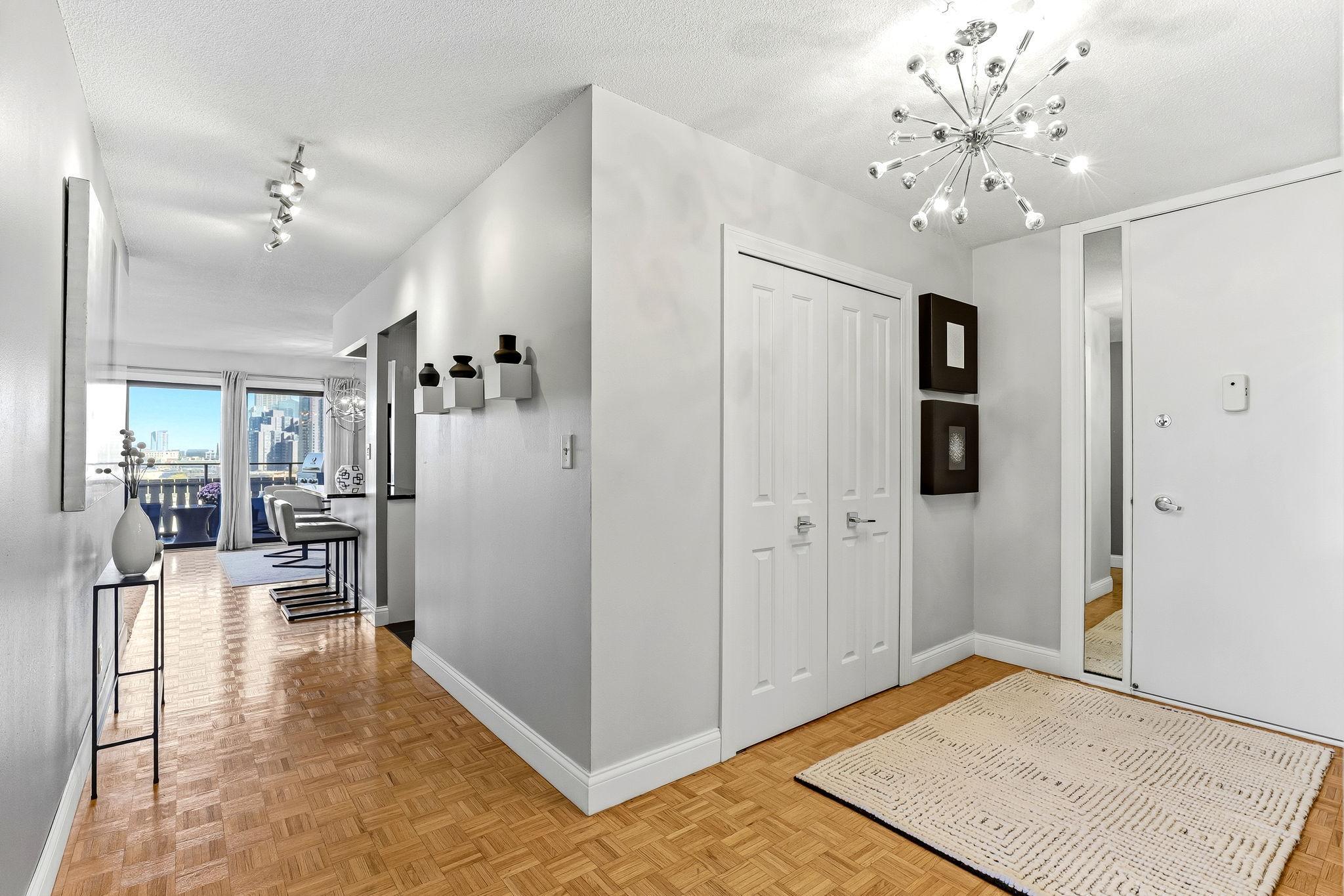 View of Residential at 410 Groveland Avenue #902, Minneapolis MN 55403, Minneapolis (3 of 41) - Mike Wilen | Minnesota Team Real Estate