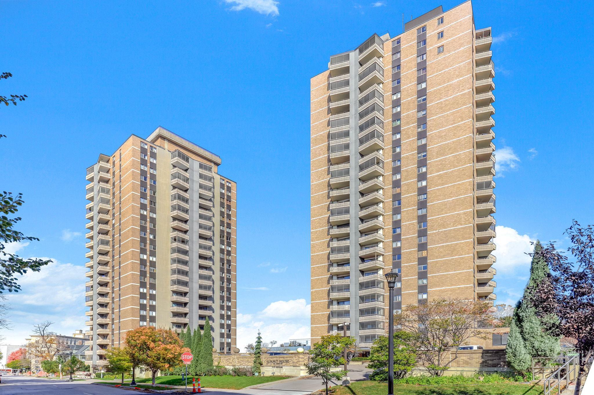 View of Residential at 410 Groveland Avenue #902, Minneapolis MN 55403, Minneapolis (21 of 41) - Mike Wilen | Minnesota Team Real Estate