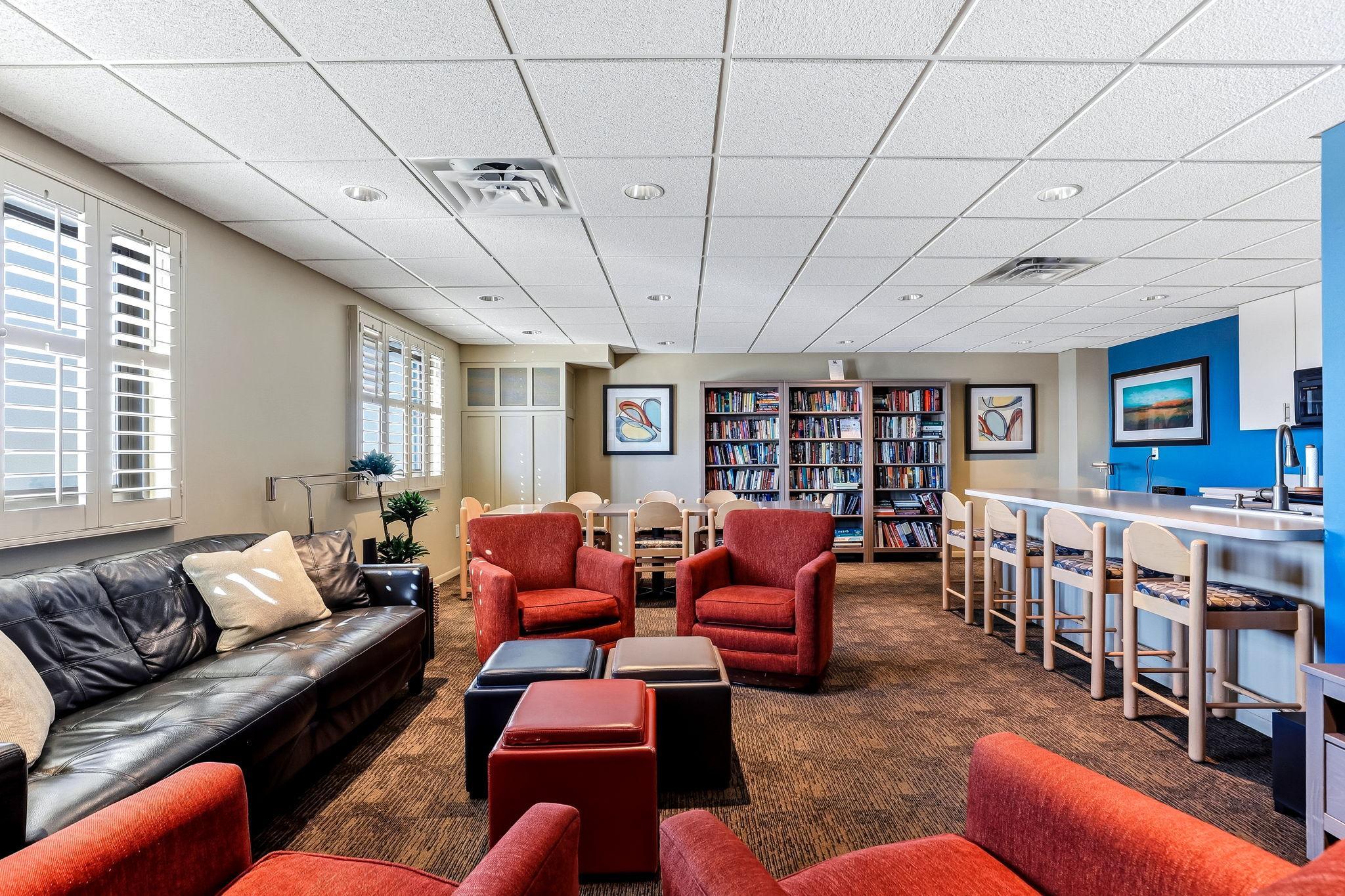 View of Residential at 410 Groveland Avenue #902, Minneapolis MN 55403, Minneapolis (35 of 41) - Mike Wilen | Minnesota Team Real Estate
