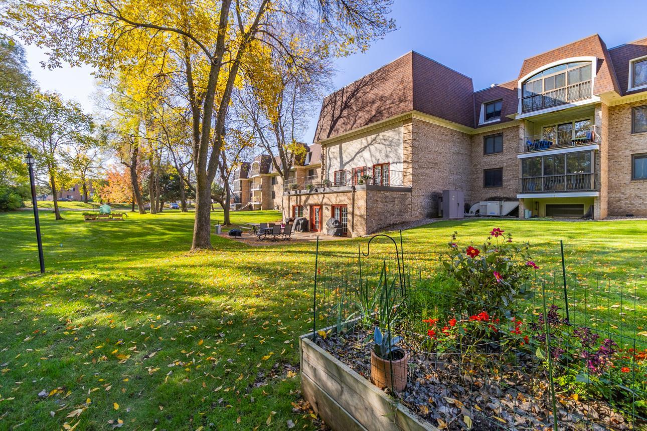 View of Residential at 1450 Bidwell Street #204, West Saint Paul MN 55118, West Saint Paul (37 of 44) - Mike Wilen | Minnesota Team Real Estate