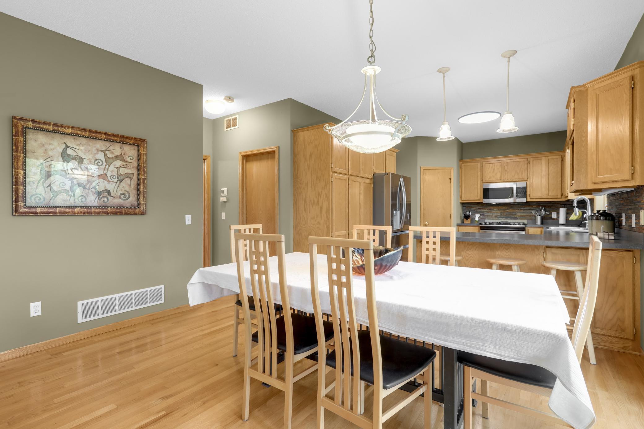 View of Residential at 5054 Edgewater Drive, Savage MN 55378, Savage (15 of 43) - Mike Wilen | Minnesota Team Real Estate