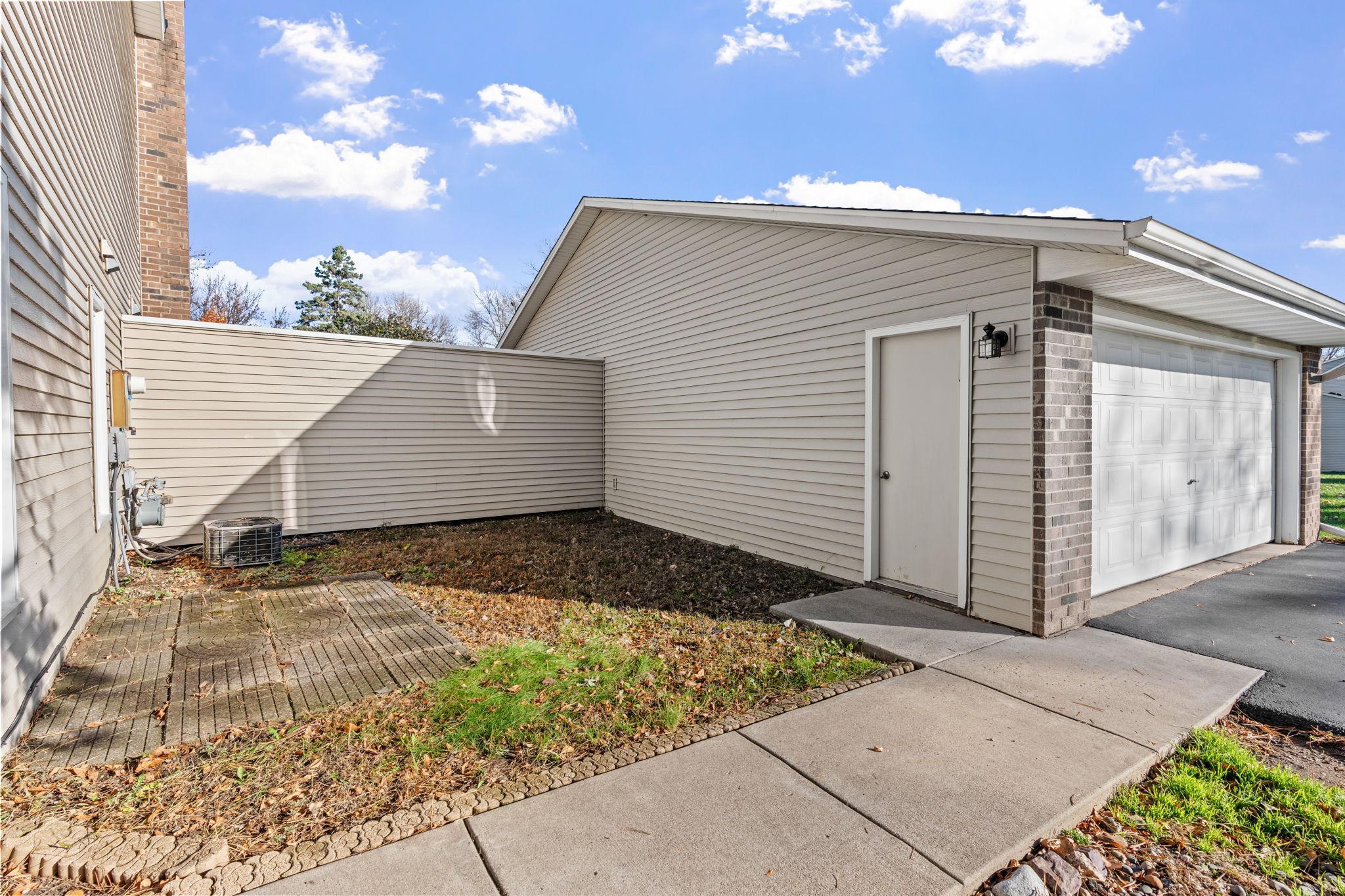 View of Residential at 9458 Ranchview Lane, Maple Grove MN 55369, Maple Grove (27 of 28) - Mike Wilen | Minnesota Team Real Estate