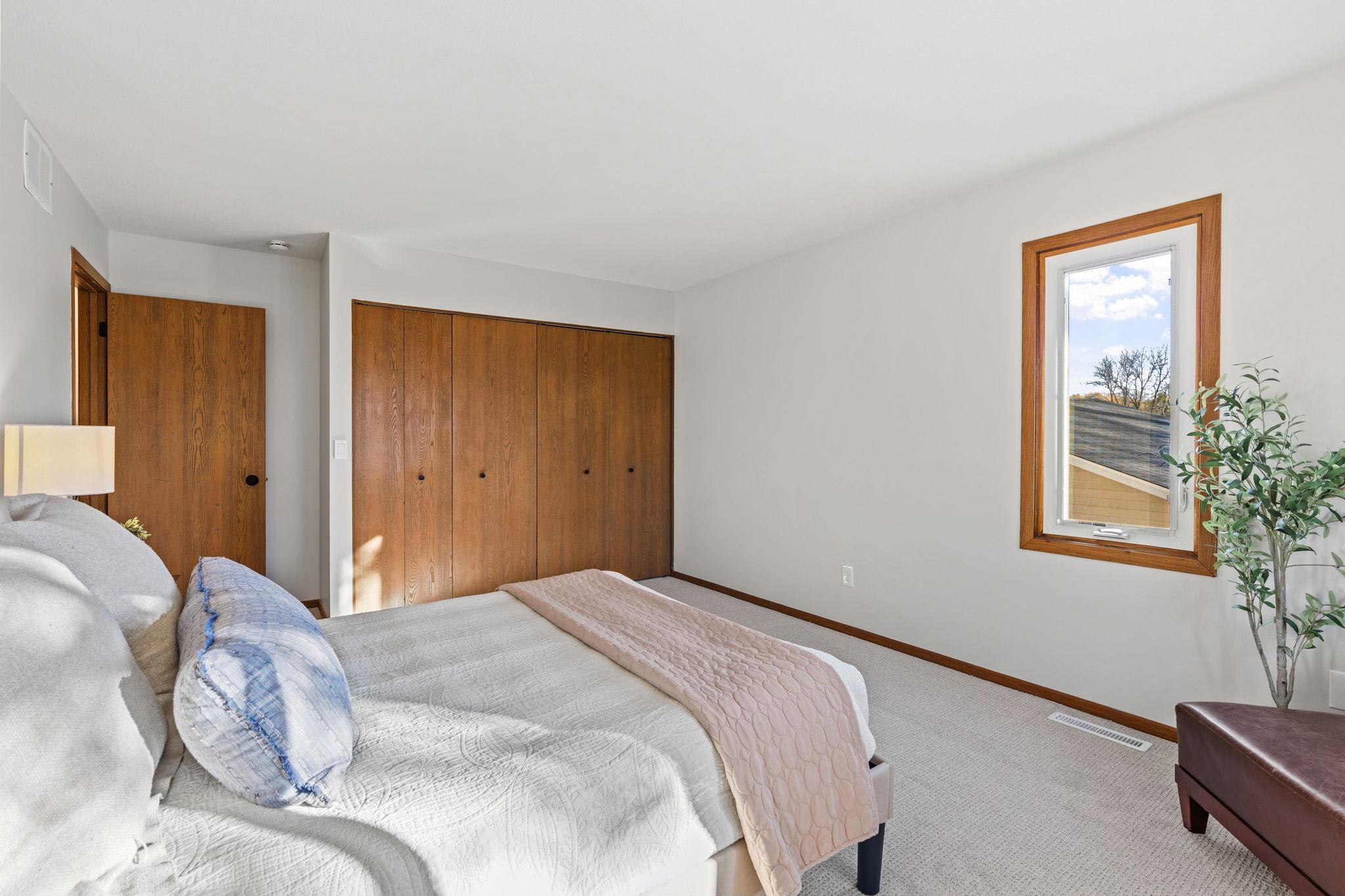 View of Residential at 9458 Ranchview Lane, Maple Grove MN 55369, Maple Grove (19 of 28) - Mike Wilen | Minnesota Team Real Estate
