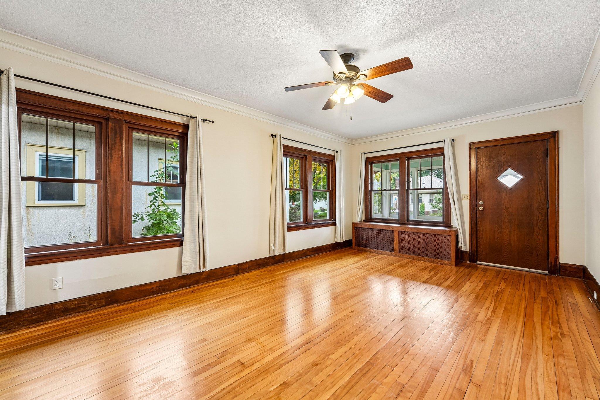 View of Residential at 2315 Cleveland Street, Minneapolis MN 55418, Minneapolis (7 of 42) - Mike Wilen | Minnesota Team Real Estate
