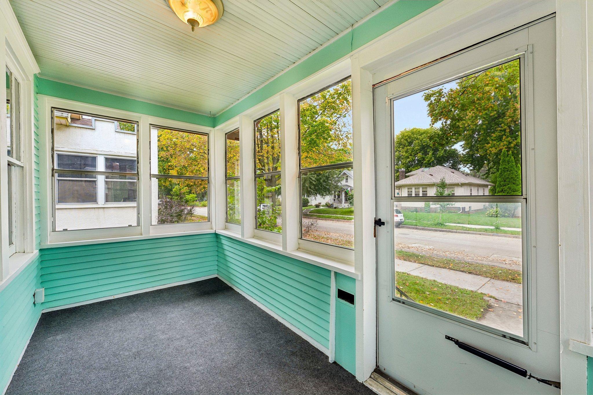 View of Residential at 2315 Cleveland Street, Minneapolis MN 55418, Minneapolis (35 of 42) - Mike Wilen | Minnesota Team Real Estate
