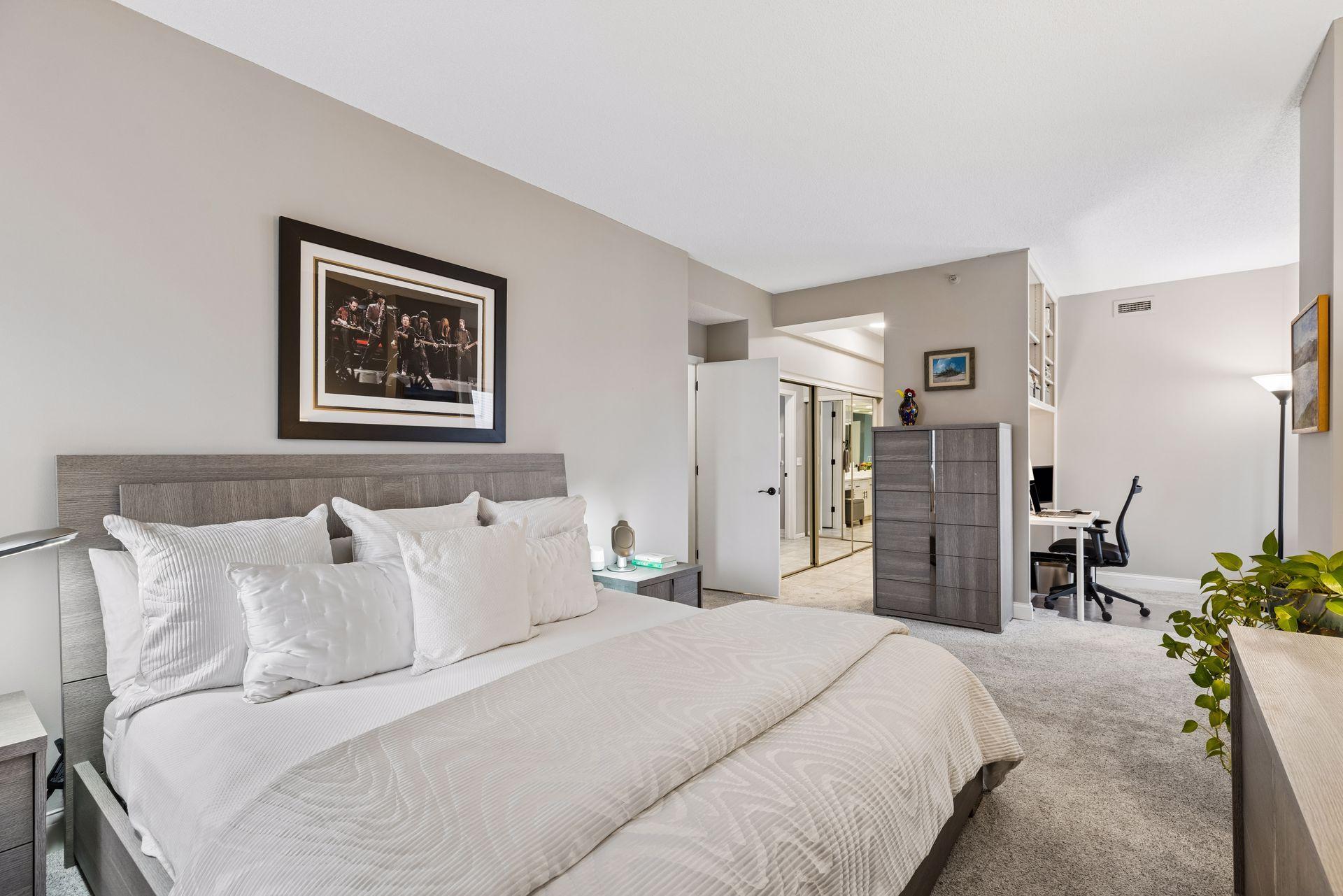 View of Residential at 1235 Yale Place #1307, Minneapolis MN 55403, Minneapolis (21 of 53) - Mike Wilen | Minnesota Team Real Estate