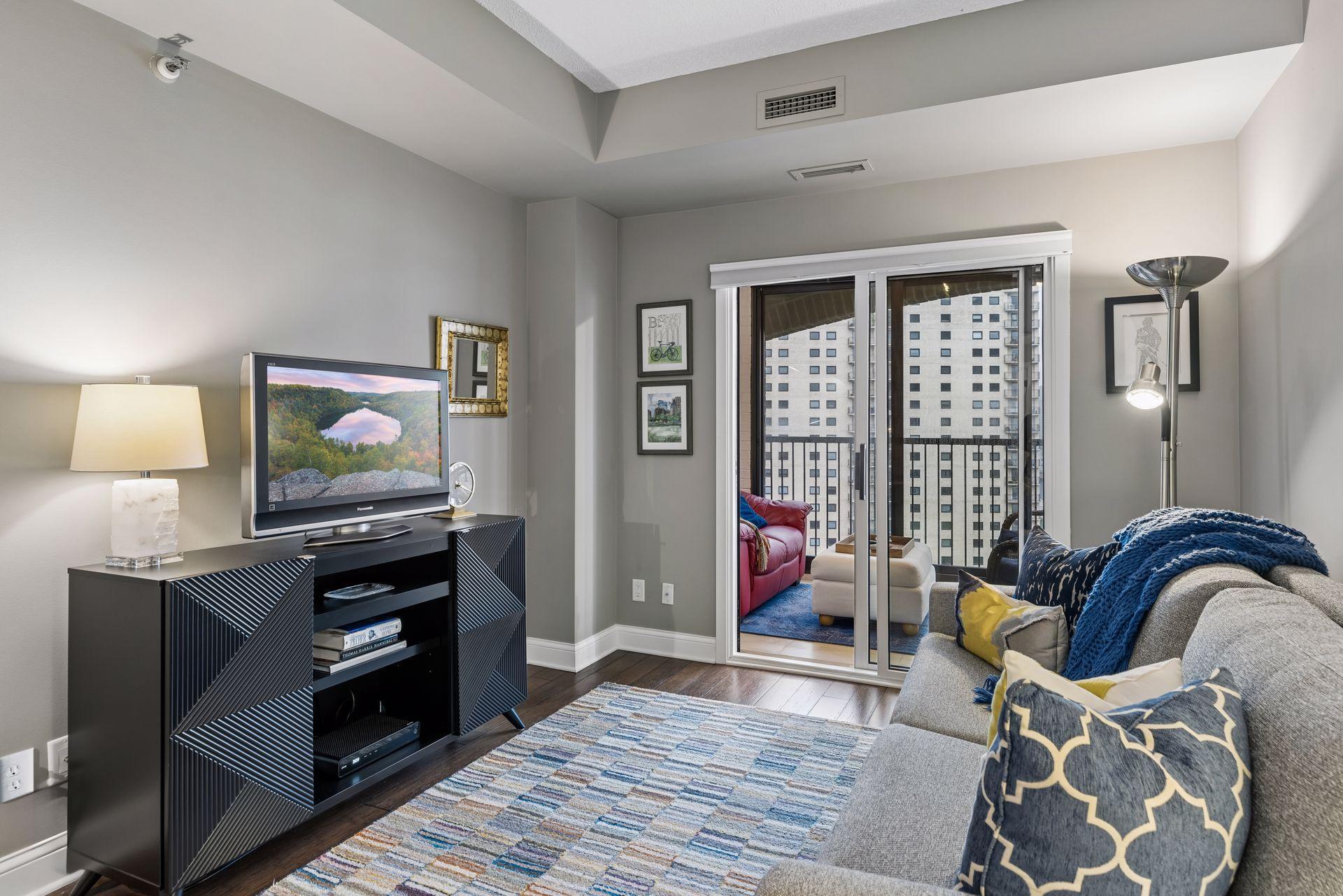 View of Residential at 1235 Yale Place #1307, Minneapolis MN 55403, Minneapolis (16 of 53) - Mike Wilen | Minnesota Team Real Estate