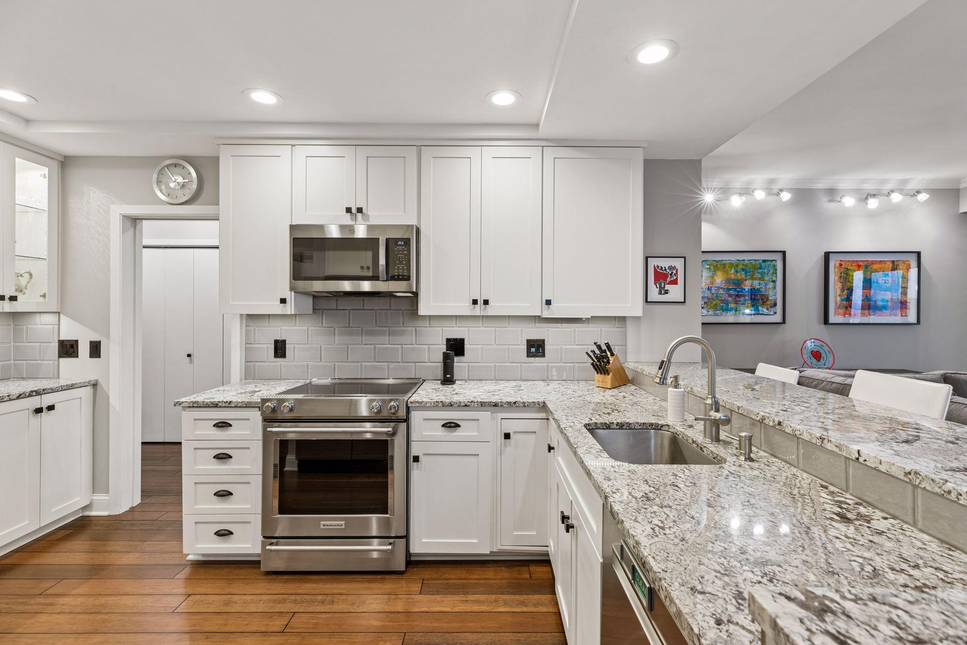 View of Residential at 1235 Yale Place #1307, Minneapolis MN 55403, Minneapolis (12 of 53) - Mike Wilen | Minnesota Team Real Estate
