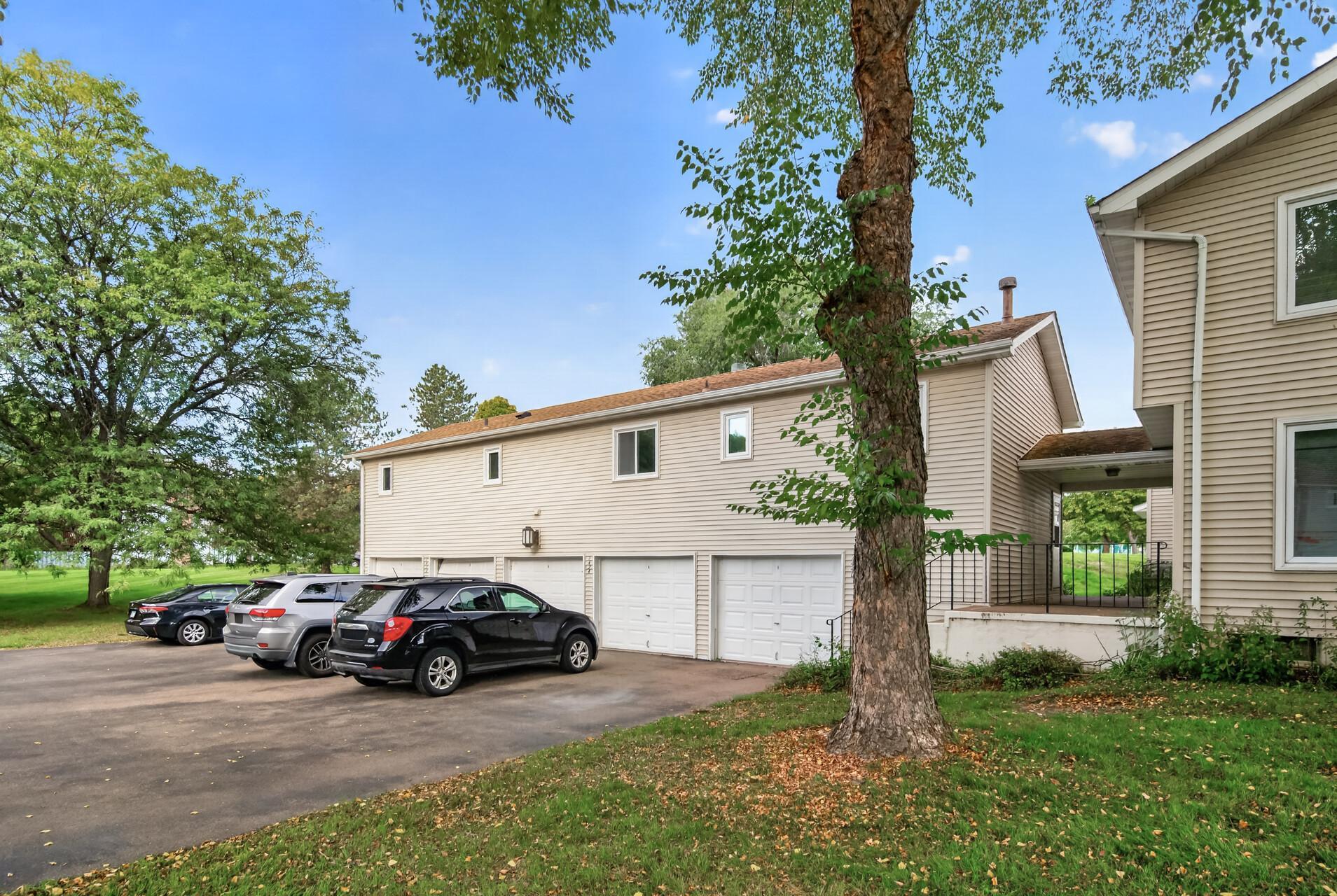 View of Residential at 7440 Landau Curve, Bloomington MN 55438, Bloomington (38 of 50) - Mike Wilen | Minnesota Team Real Estate
