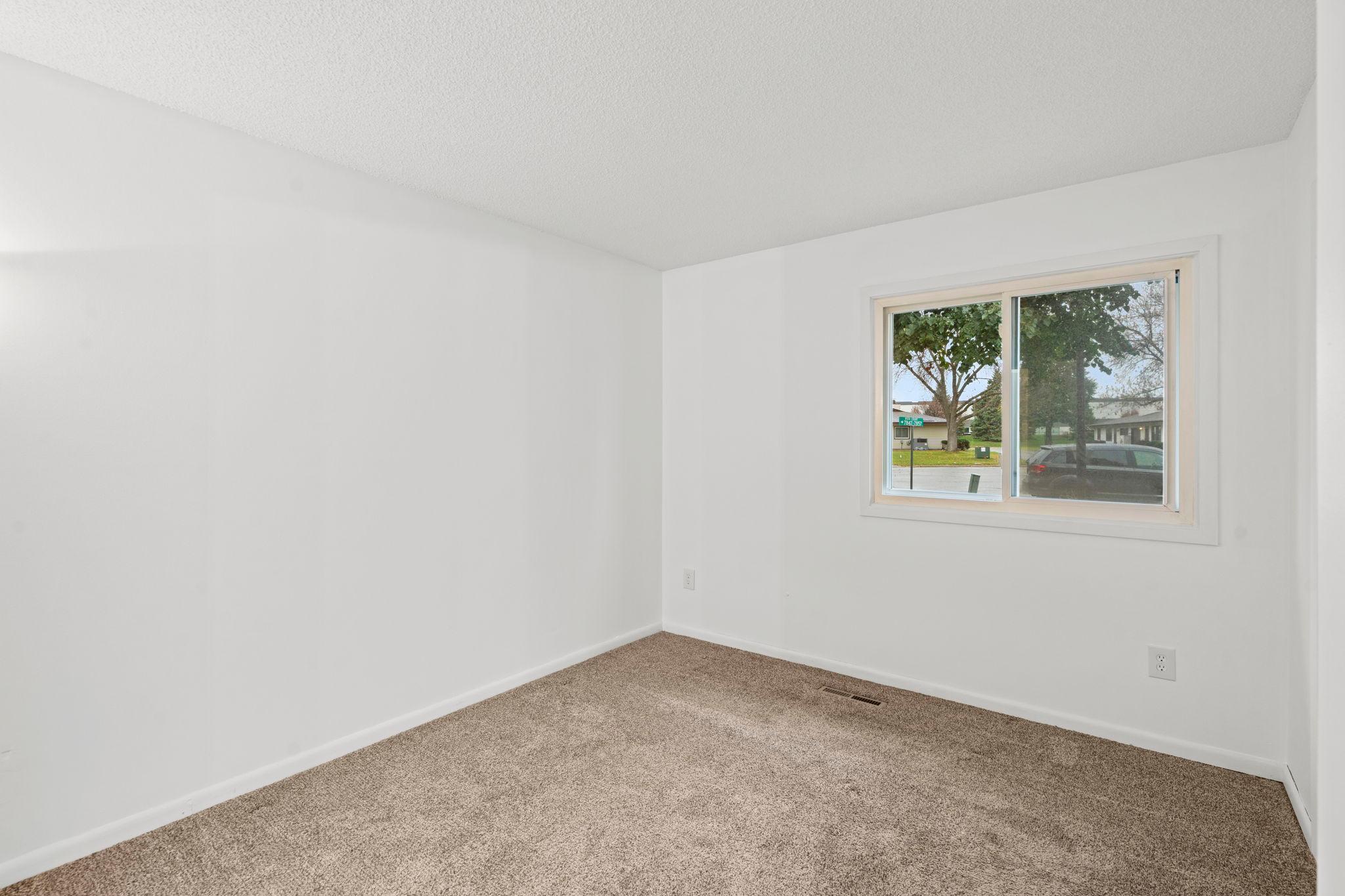 View of Residential at 7843 85th Court, Brooklyn Park MN 55445, Brooklyn Park (16 of 23) - Mike Wilen | Minnesota Team Real Estate