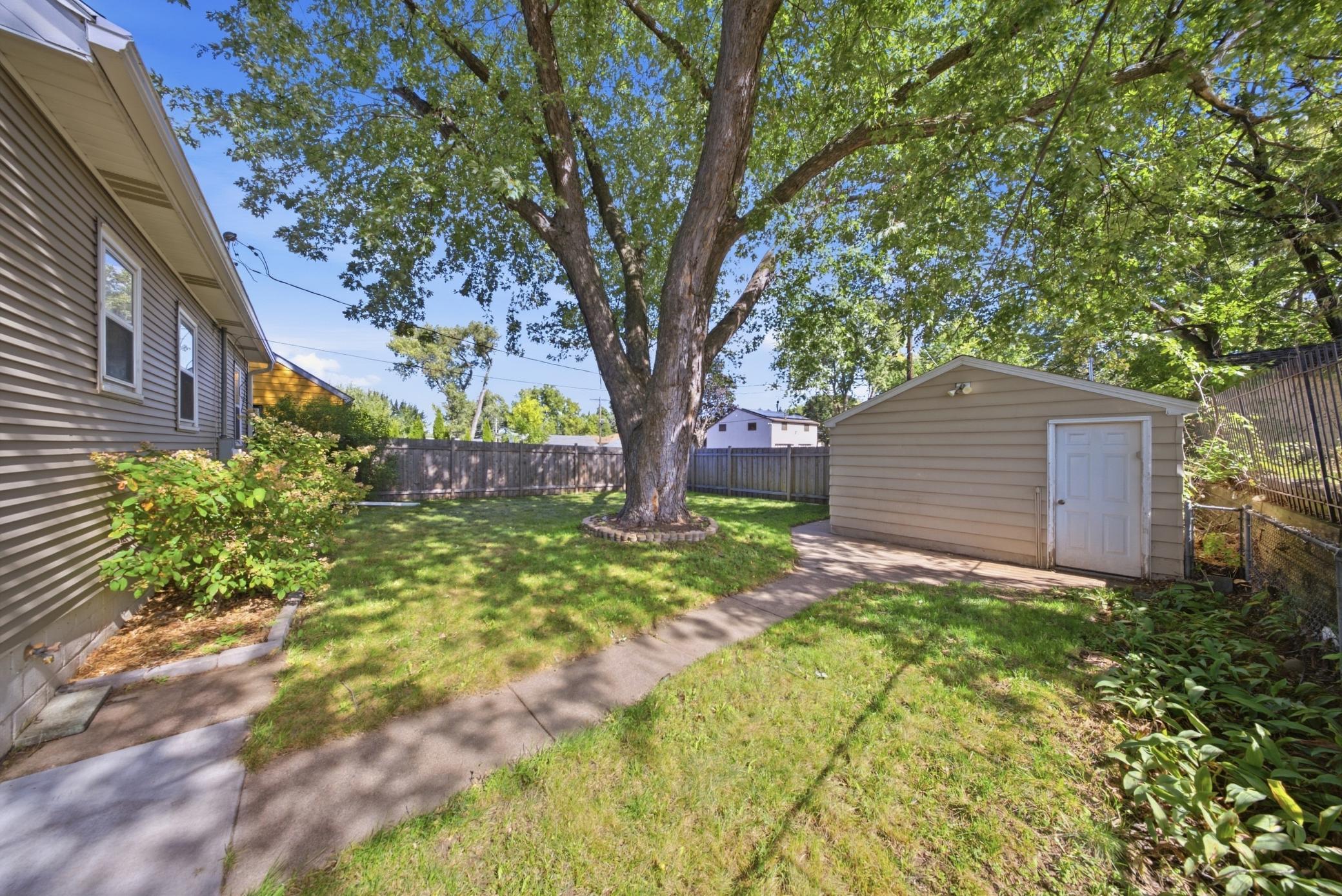 View of Residential at 1446 Dale Street, Saint Paul MN 55117, Saint Paul (5 of 36) - Mike Wilen | Minnesota Team Real Estate