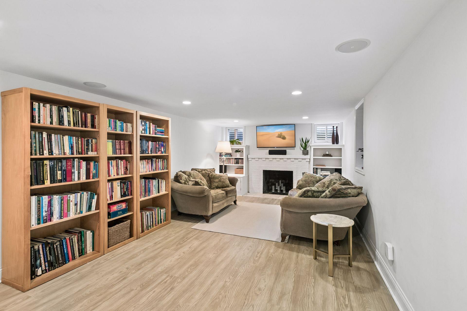 View of Residential at 4915 Maple Road, Edina MN 55424, Edina (31 of 45) - Mike Wilen | Minnesota Team Real Estate