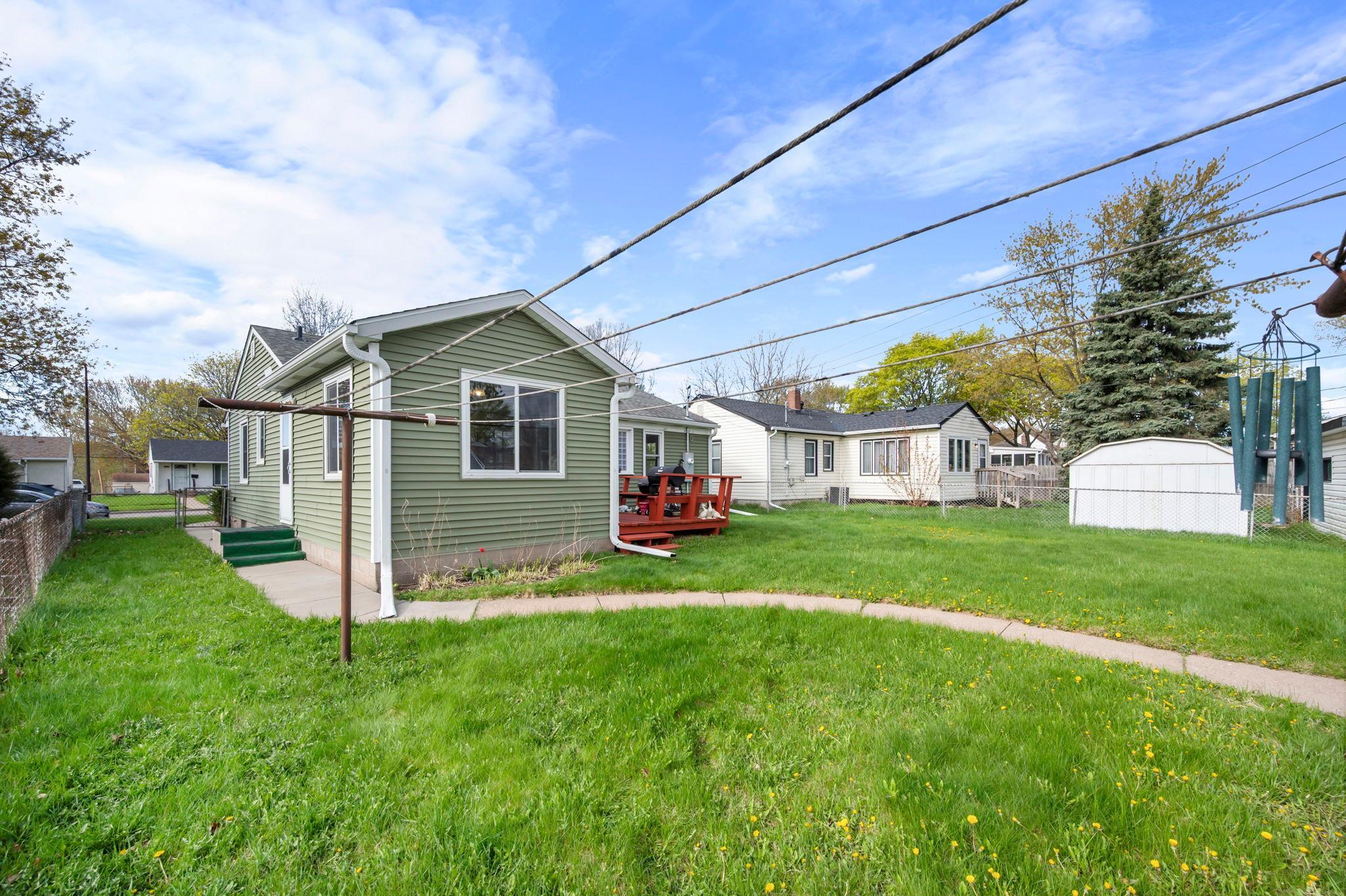 View of Residential at 1675 Iowa Avenue, Saint Paul MN 55106, Saint Paul (40 of 72) - Mike Wilen | Minnesota Team Real Estate