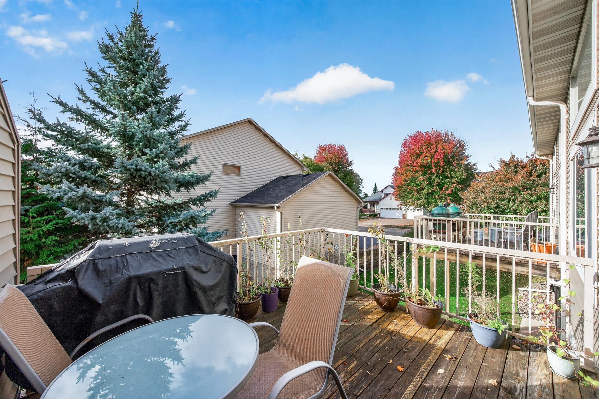 View of Residential at 1059 Drew Drive, Woodbury MN 55129, Woodbury (22 of 25) - Mike Wilen | Minnesota Team Real Estate