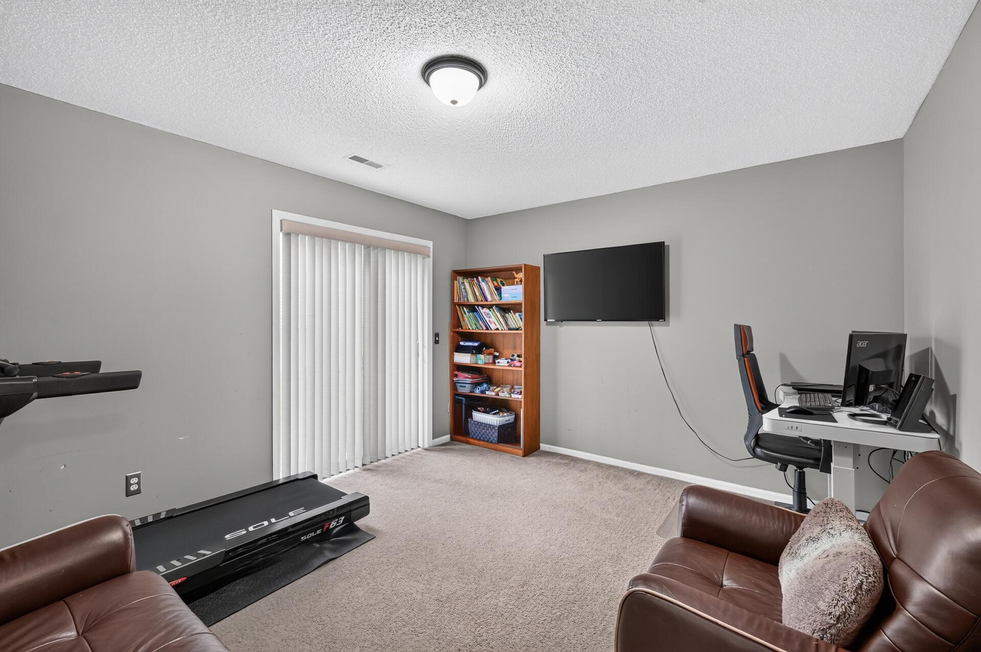 View of Residential at 1059 Drew Drive, Woodbury MN 55129, Woodbury (17 of 25) - Mike Wilen | Minnesota Team Real Estate