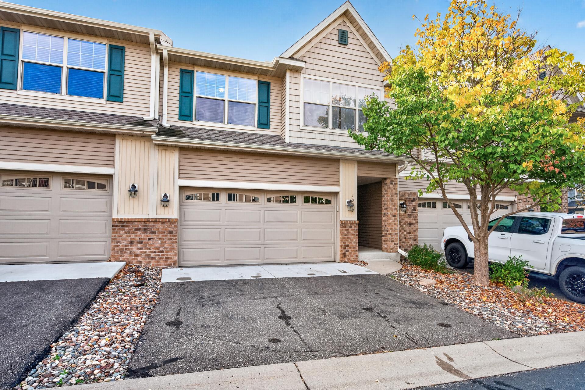 View of Residential at 1059 Drew Drive, Woodbury MN 55129, Woodbury (2 of 25) - Mike Wilen | Minnesota Team Real Estate