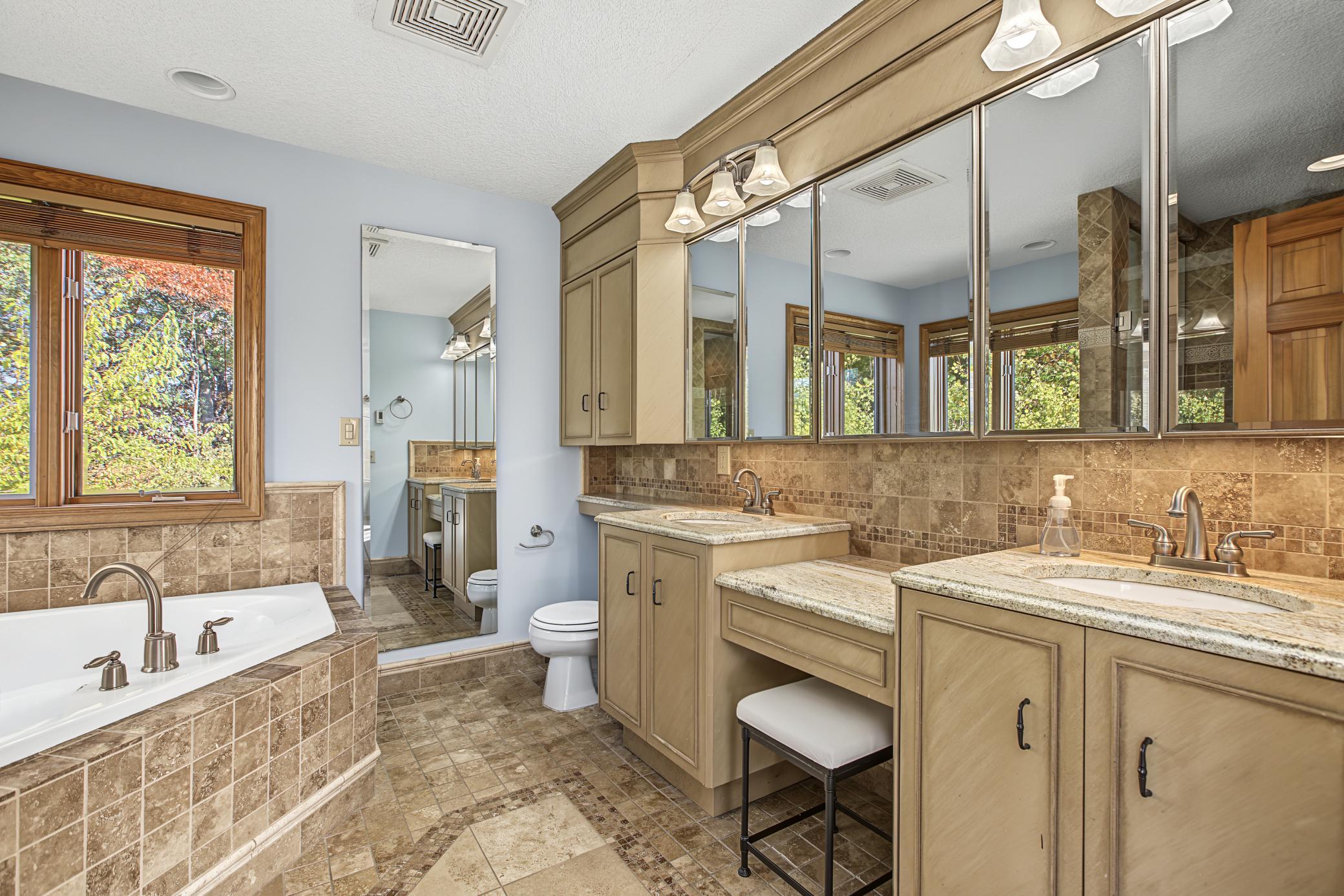 View of Residential at 18134 Jarl Court, Lakeville MN 55044, Lakeville (23 of 57) - Mike Wilen | Minnesota Team Real Estate