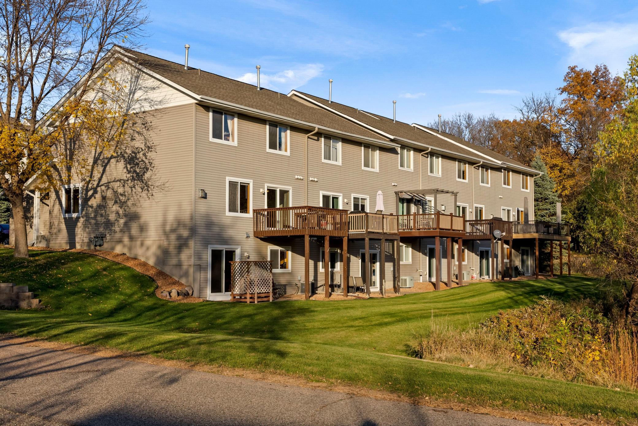 View of Residential at 497 Pleasant Lane, Chaska MN 55318, Chaska (25 of 31) - Mike Wilen | Minnesota Team Real Estate