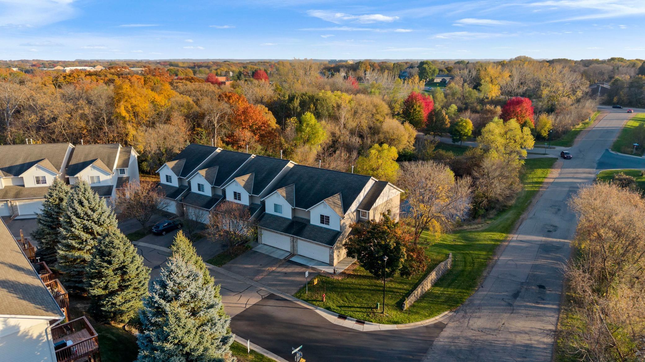 View of Residential at 497 Pleasant Lane, Chaska MN 55318, Chaska (21 of 31) - Mike Wilen | Minnesota Team Real Estate